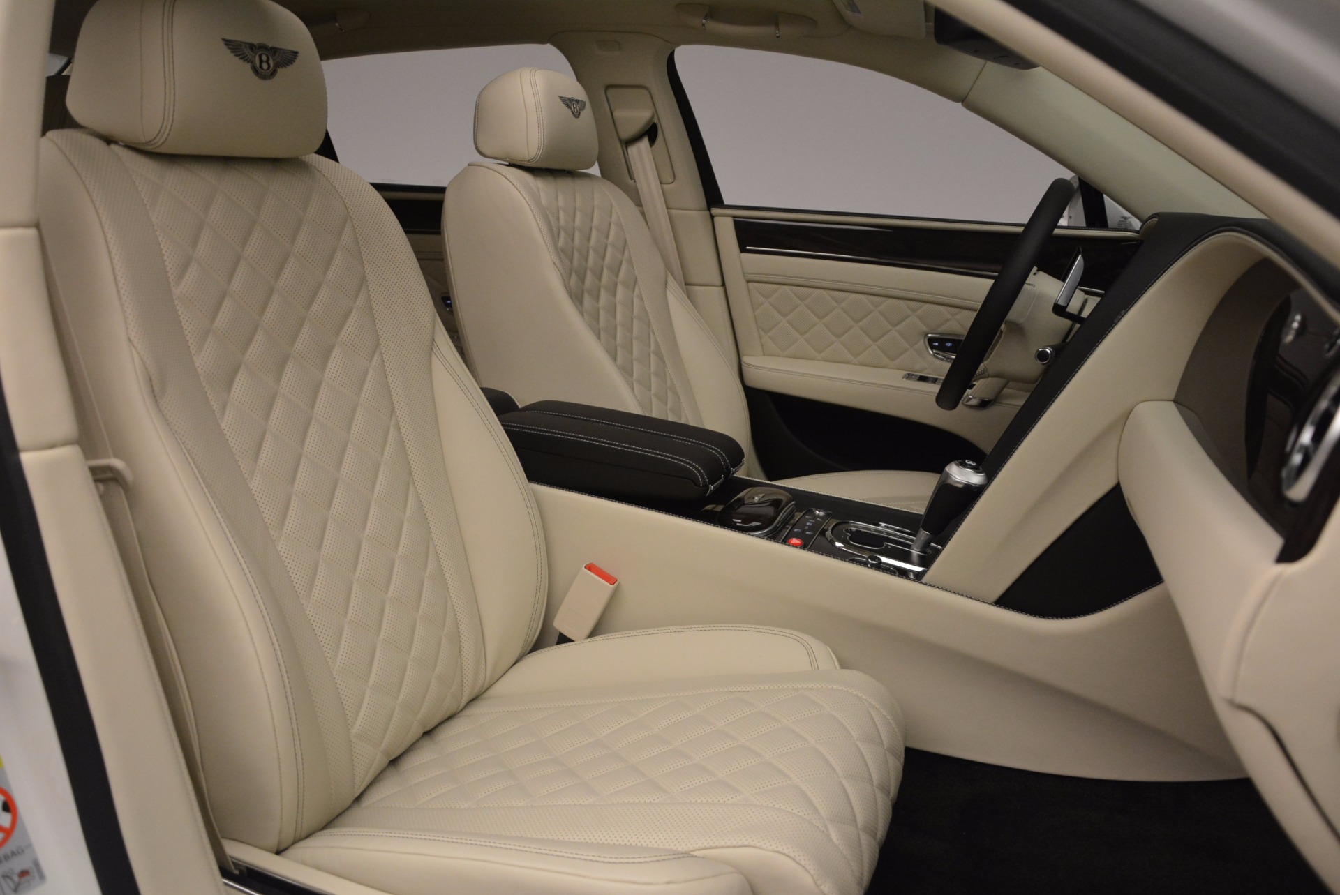 New-2017-Bentley-Flying-Spur-W12