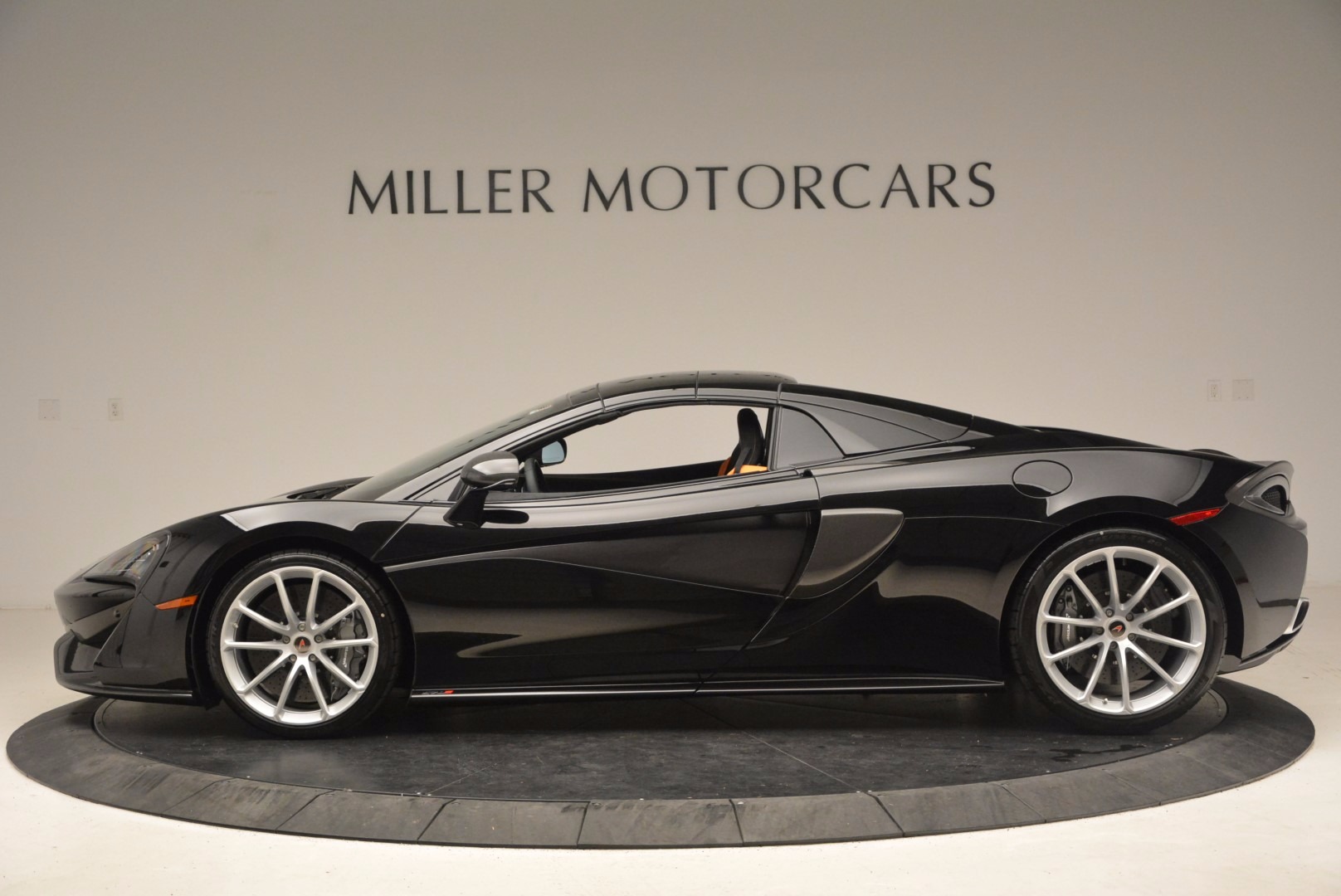 Used-2018-McLaren-570S-Spider