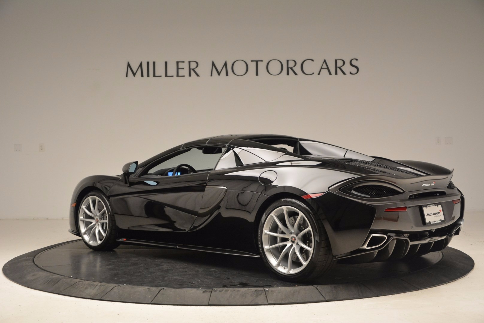 Used-2018-McLaren-570S-Spider