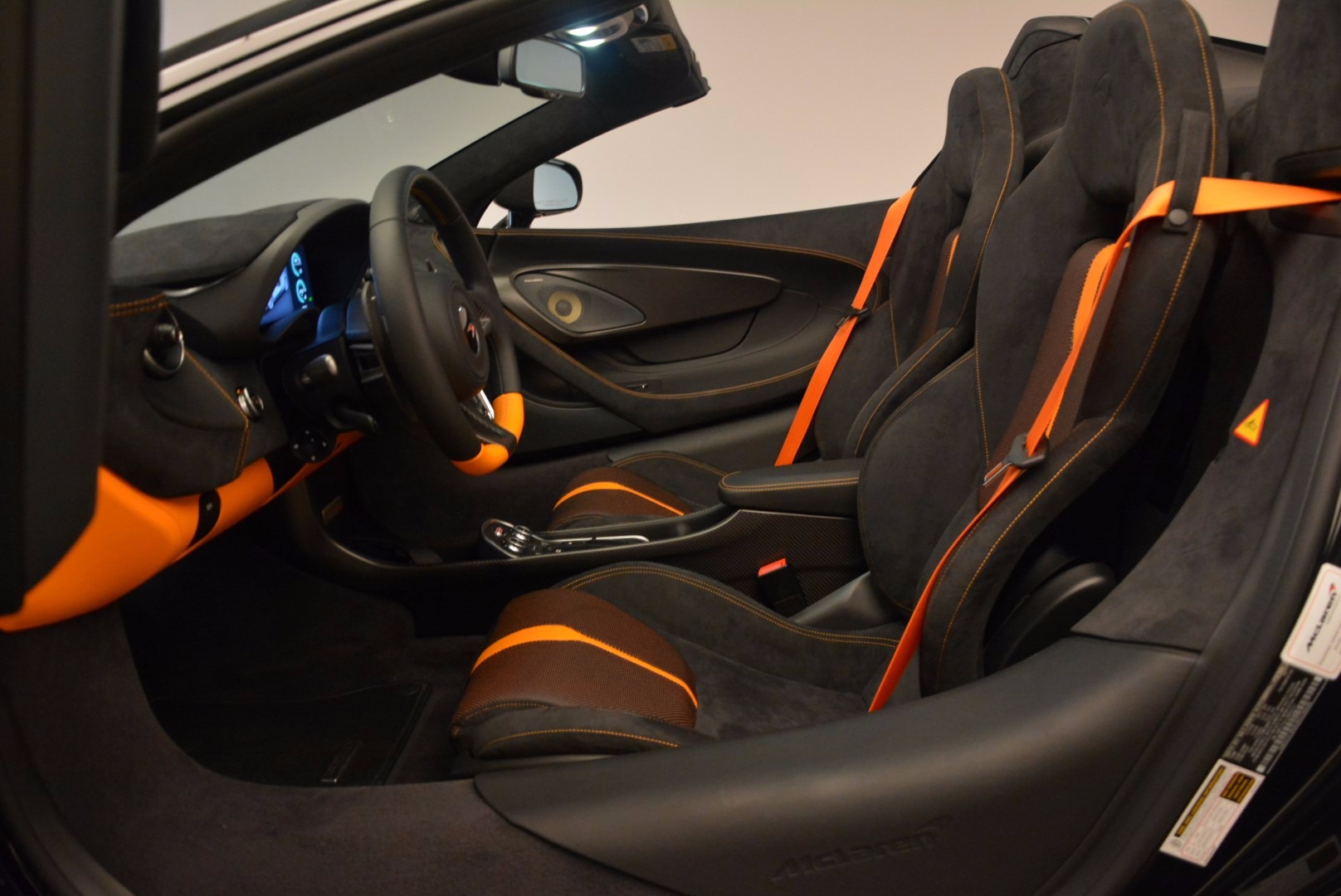 Used-2018-McLaren-570S-Spider