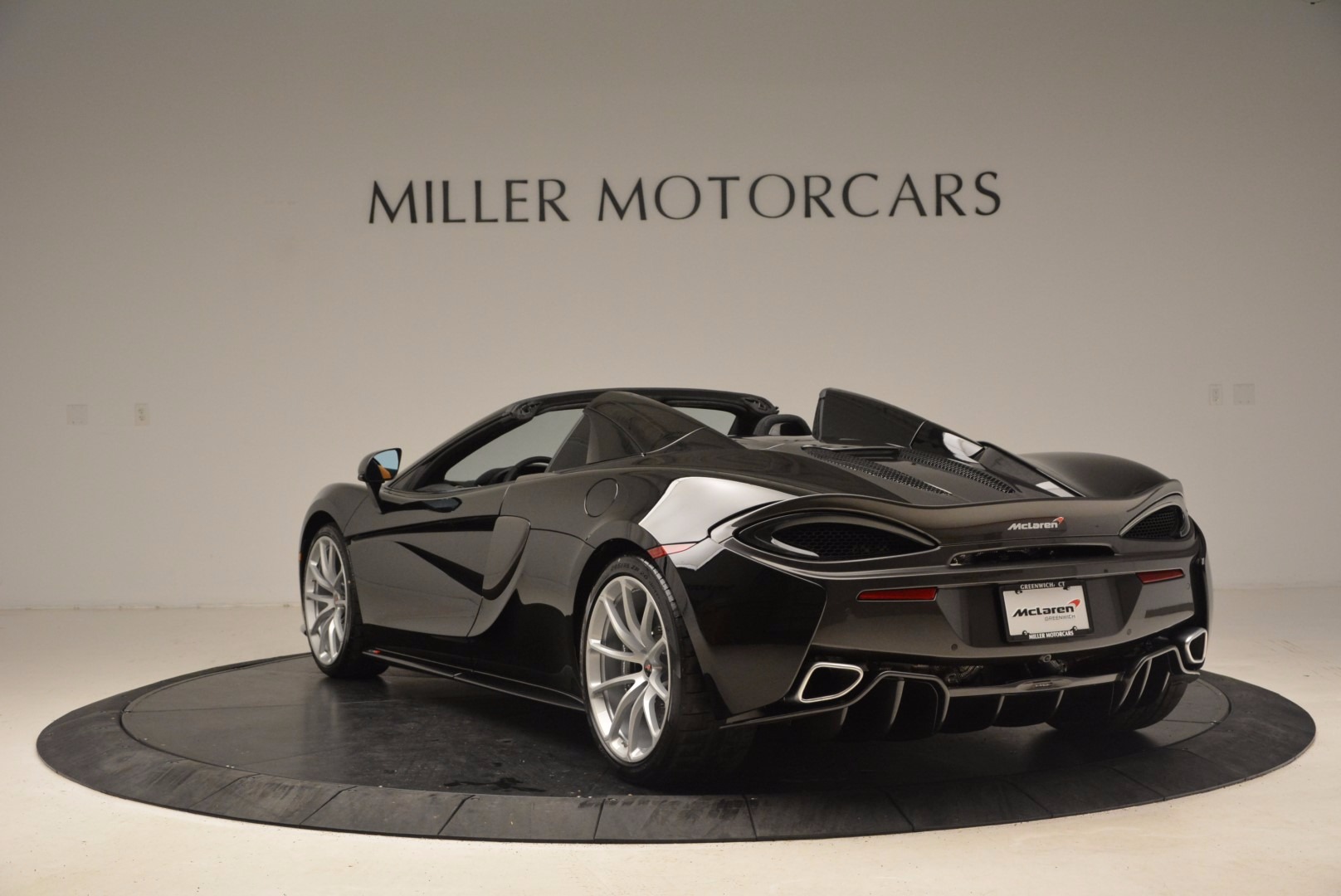 Used-2018-McLaren-570S-Spider