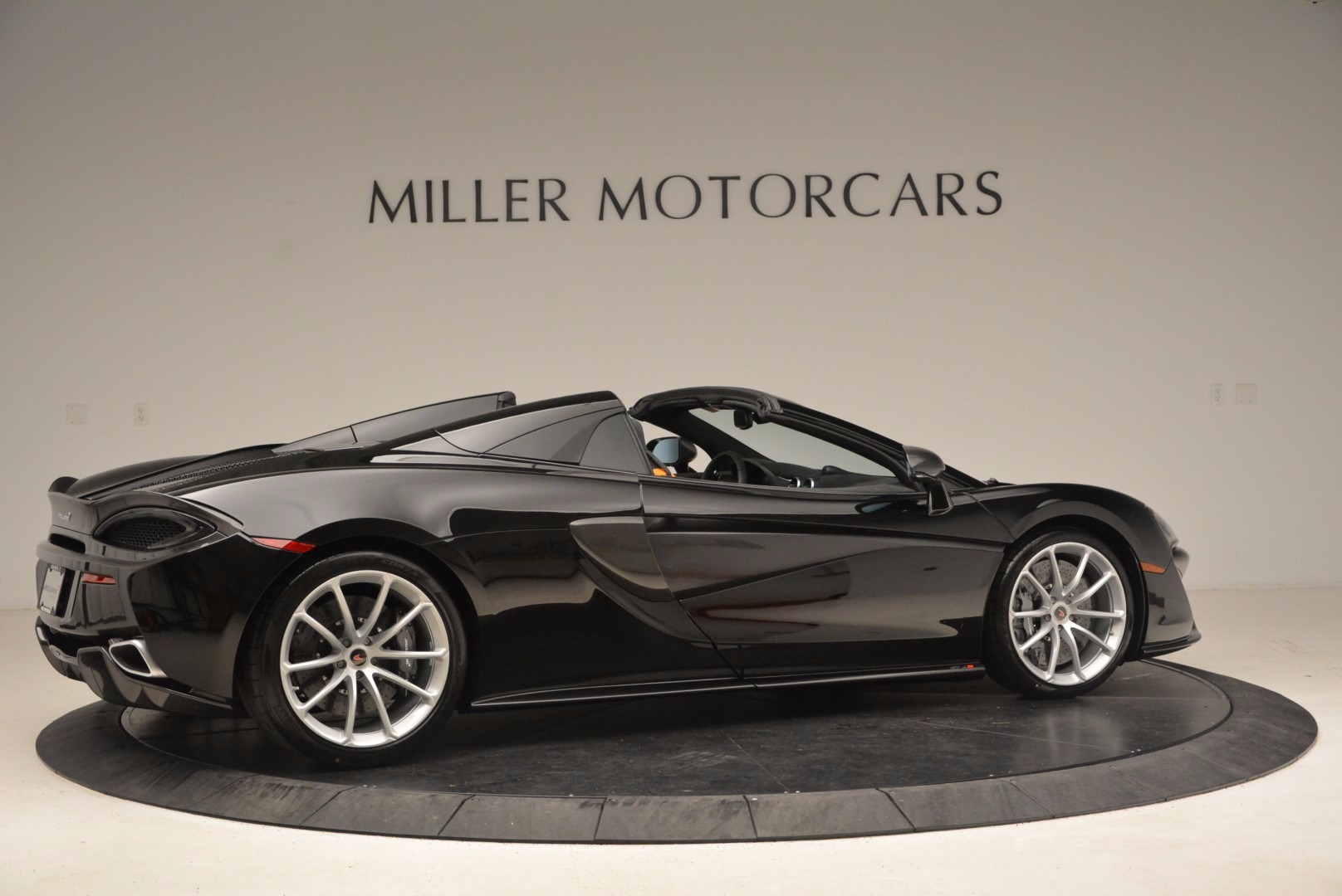 Used-2018-McLaren-570S-Spider