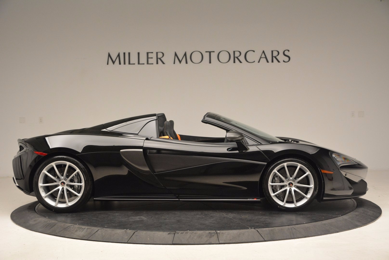Used-2018-McLaren-570S-Spider