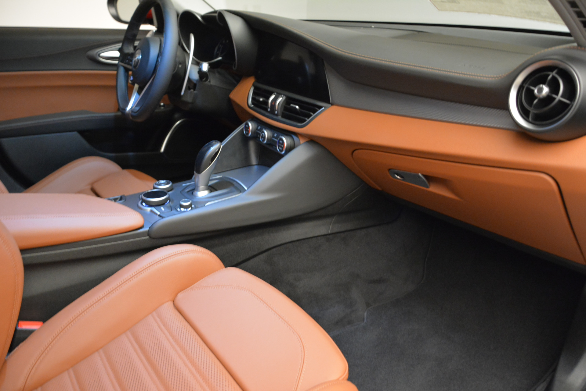 New-2018-Alfa-Romeo-Giulia-Ti-Sport-Q4