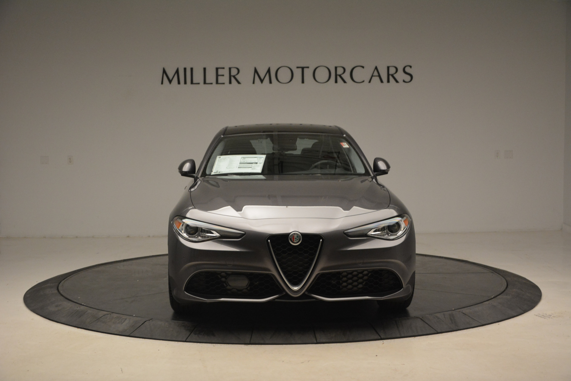 Used-2018-Alfa-Romeo-Giulia-Ti-Sport-Q4