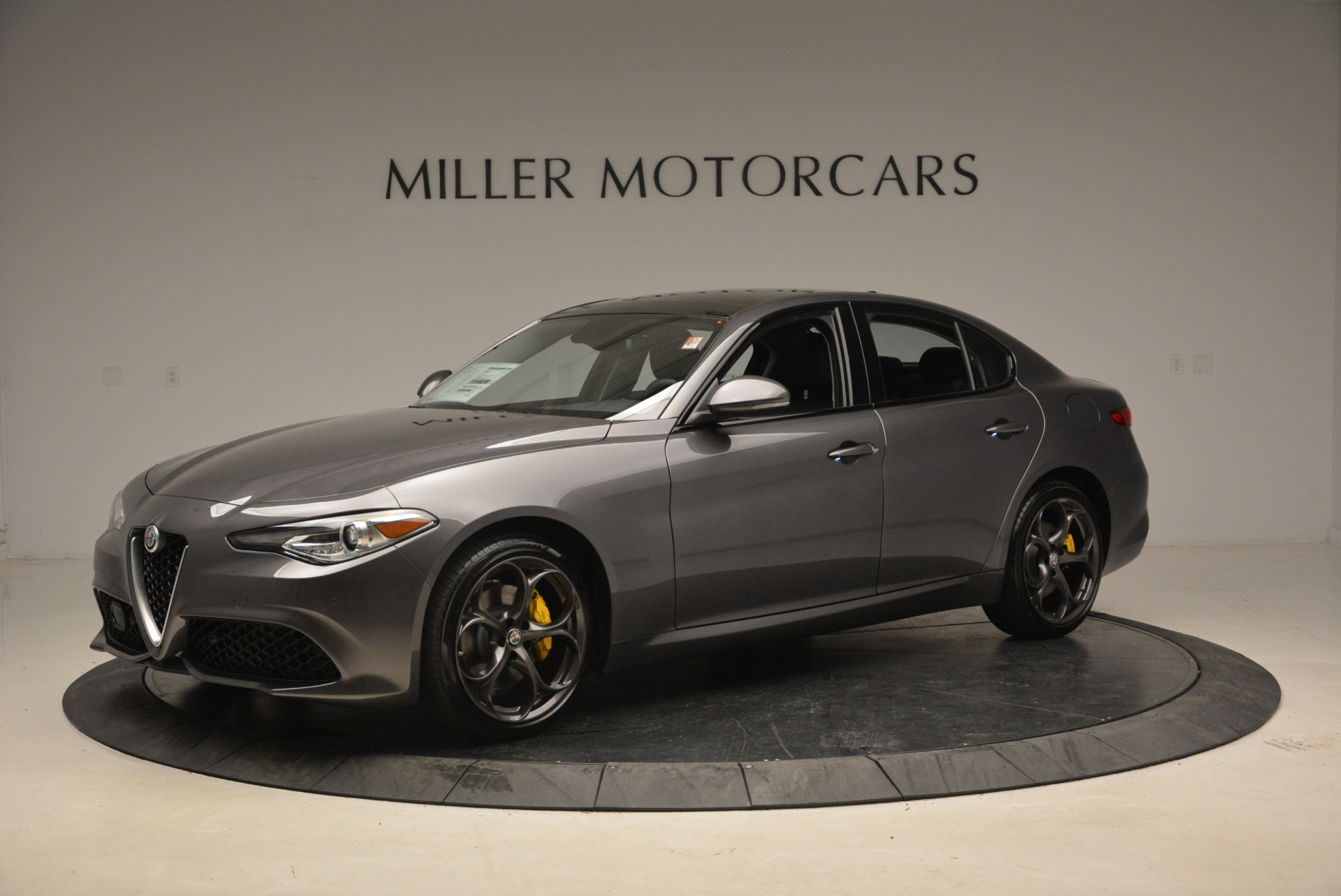 Used-2018-Alfa-Romeo-Giulia-Ti-Sport-Q4