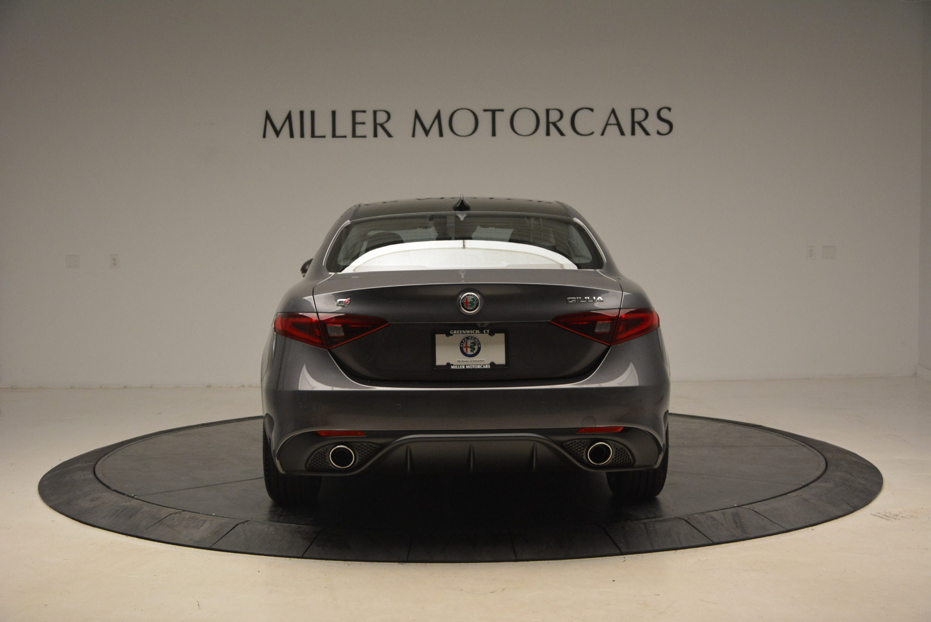 Used-2018-Alfa-Romeo-Giulia-Ti-Sport-Q4