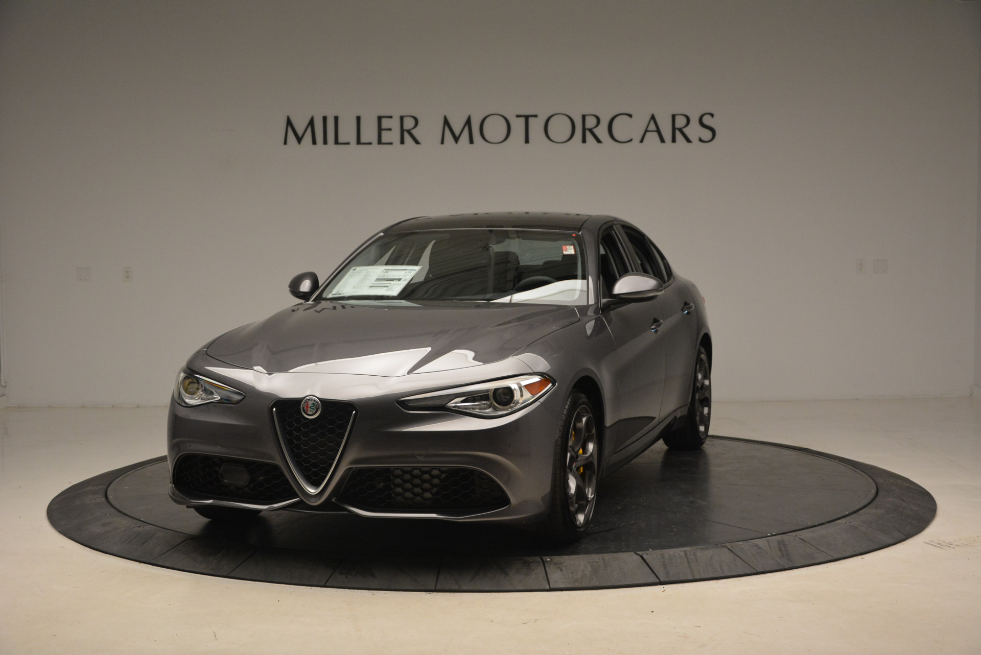 Used-2018-Alfa-Romeo-Giulia-Ti-Sport-Q4