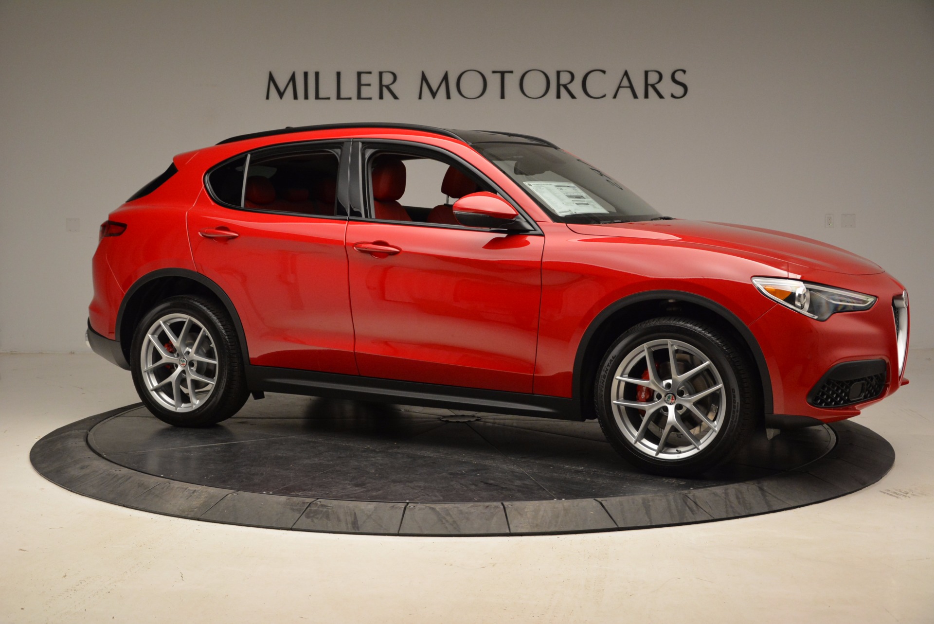 New-2018-Alfa-Romeo-Stelvio-Sport-Q4