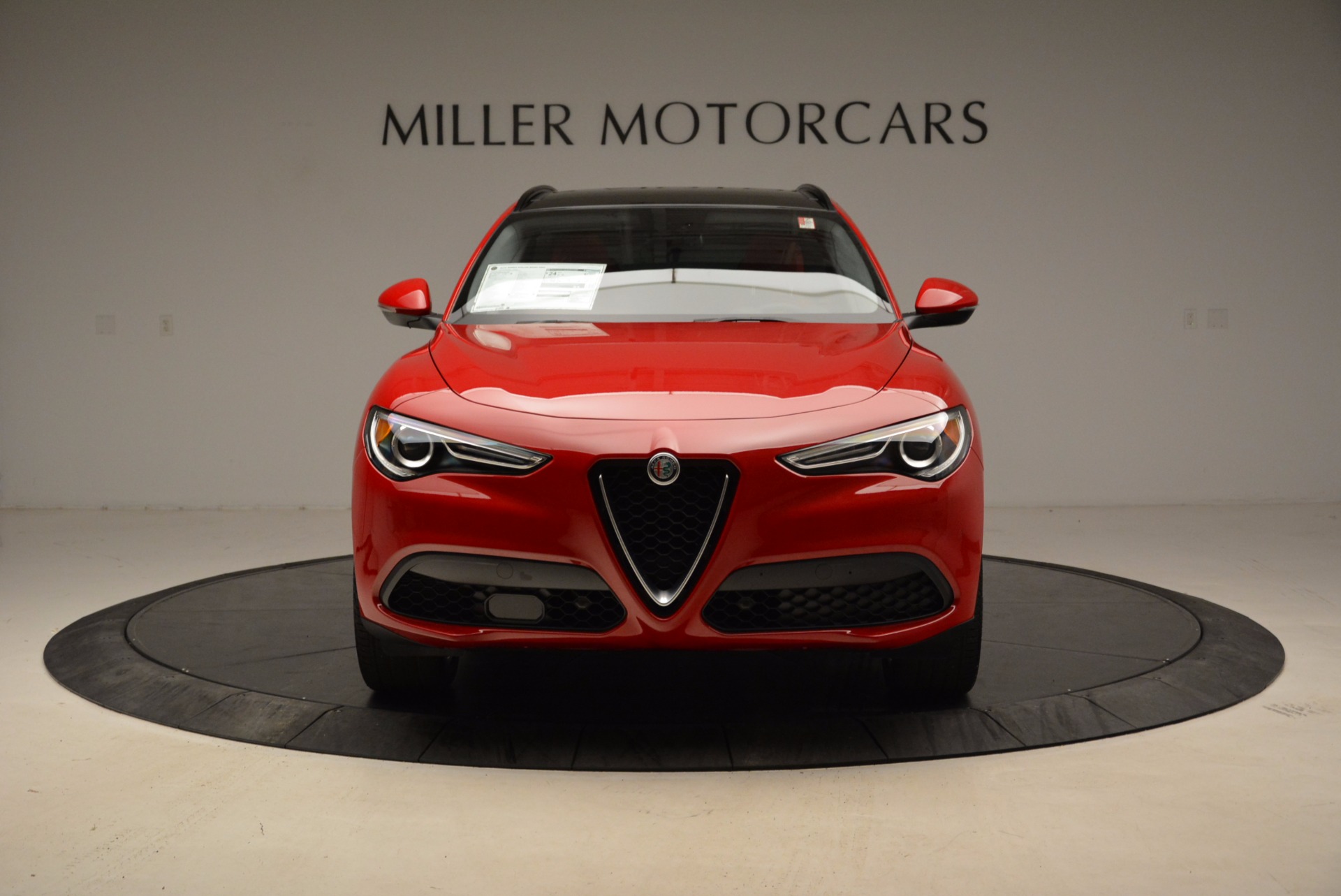 New-2018-Alfa-Romeo-Stelvio-Sport-Q4