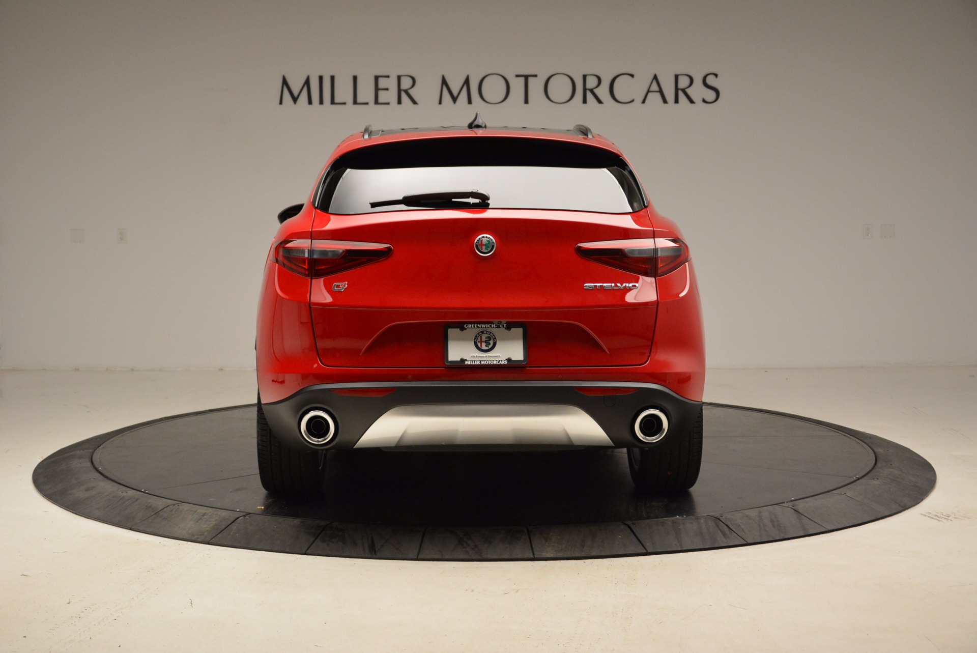 New-2018-Alfa-Romeo-Stelvio-Sport-Q4