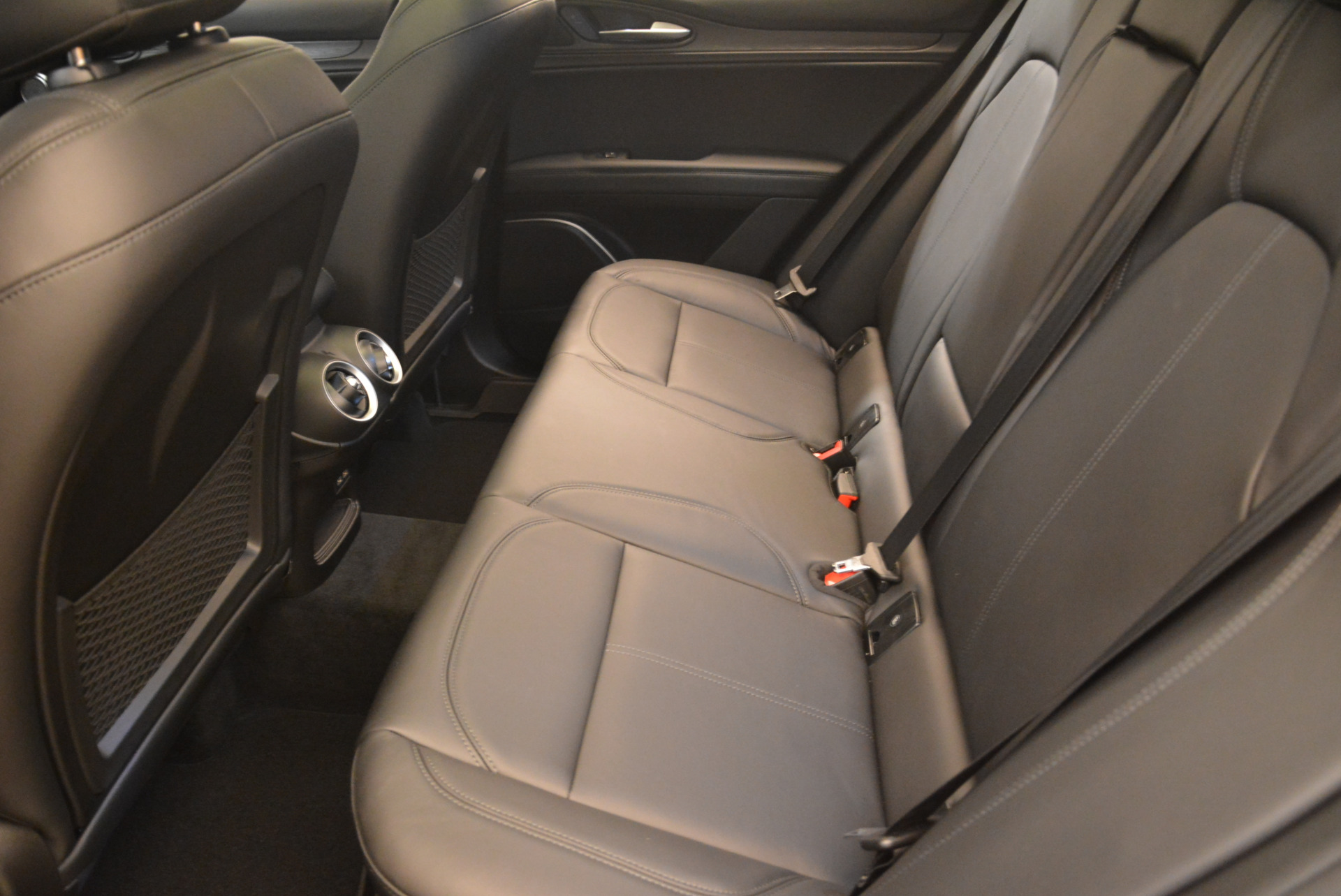 New-2018-Alfa-Romeo-Stelvio-Q4