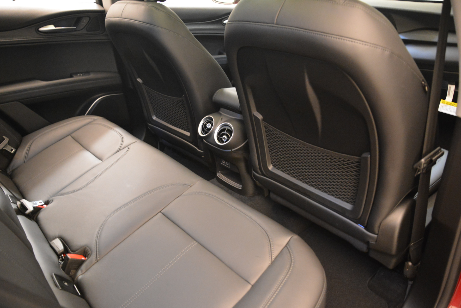 New-2018-Alfa-Romeo-Stelvio-Q4