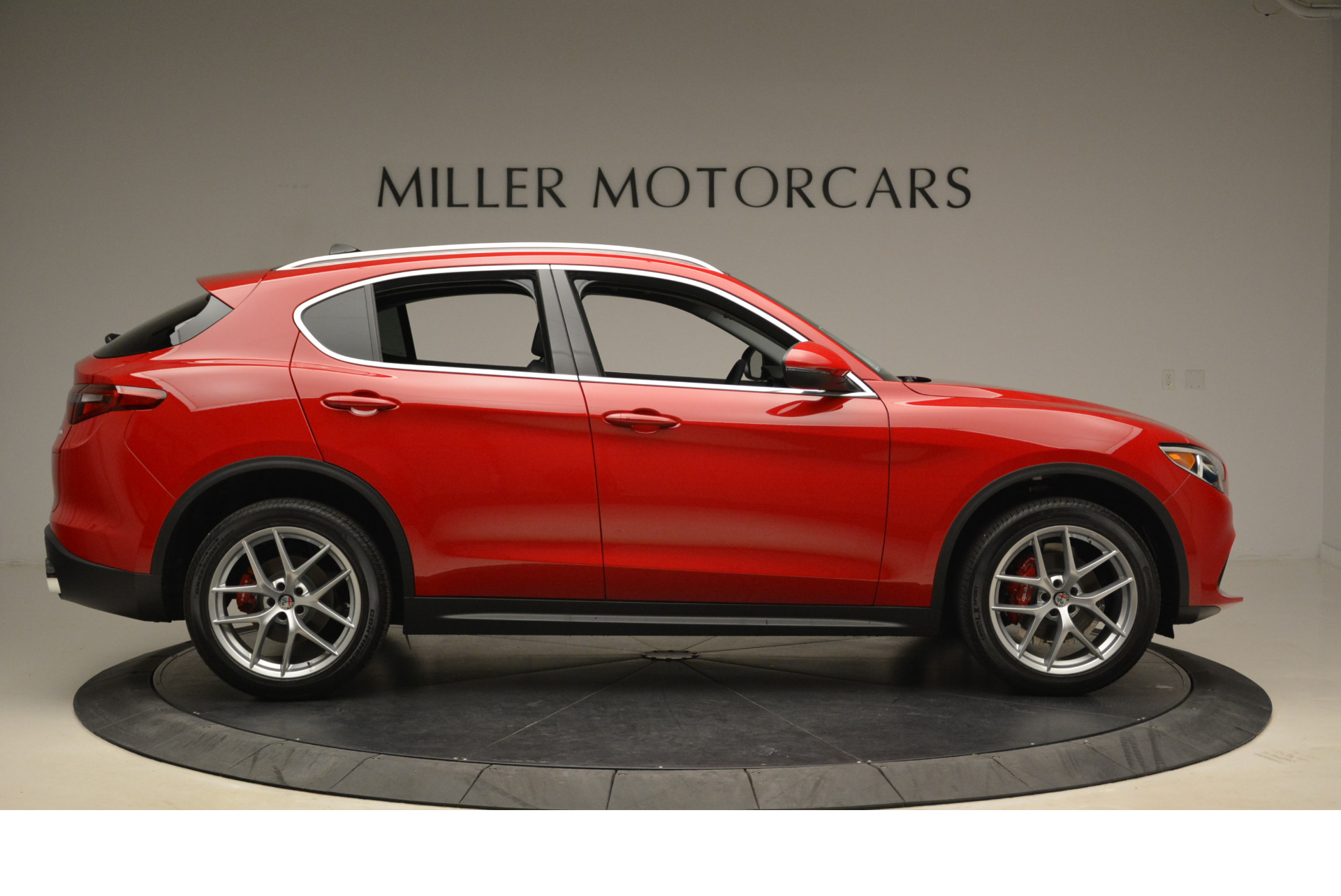 New-2018-Alfa-Romeo-Stelvio-Q4