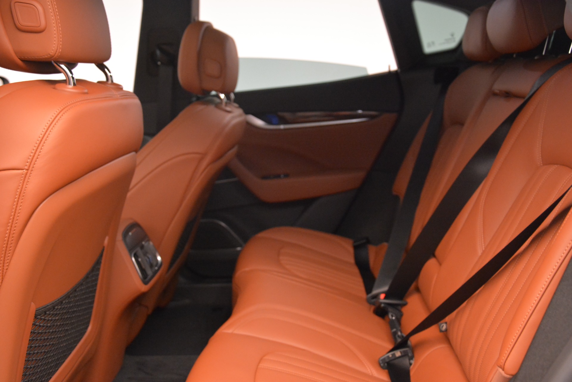 New-2018-Maserati-Levante-Q4-GranLusso