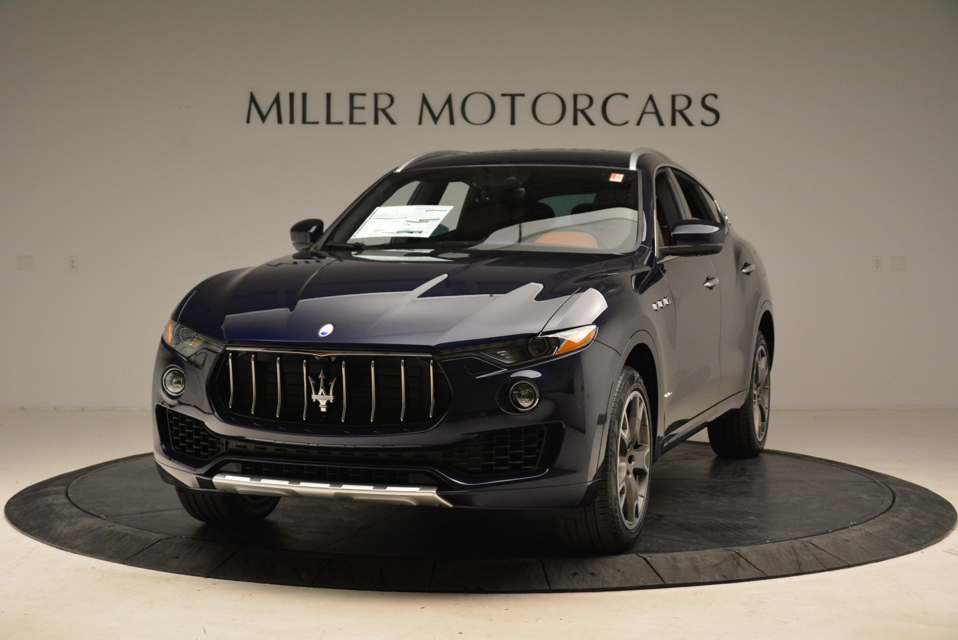 New-2018-Maserati-Levante-Q4-GranLusso