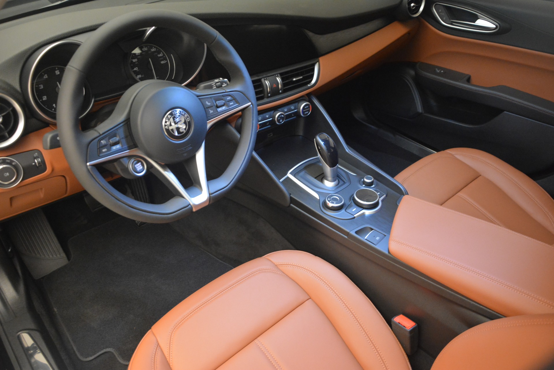 New-2018-Alfa-Romeo-Giulia-Q4