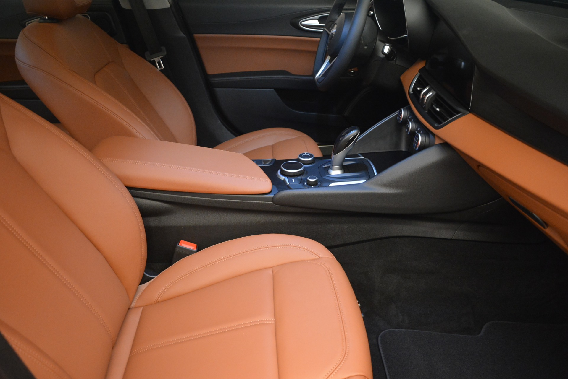 New-2018-Alfa-Romeo-Giulia-Q4