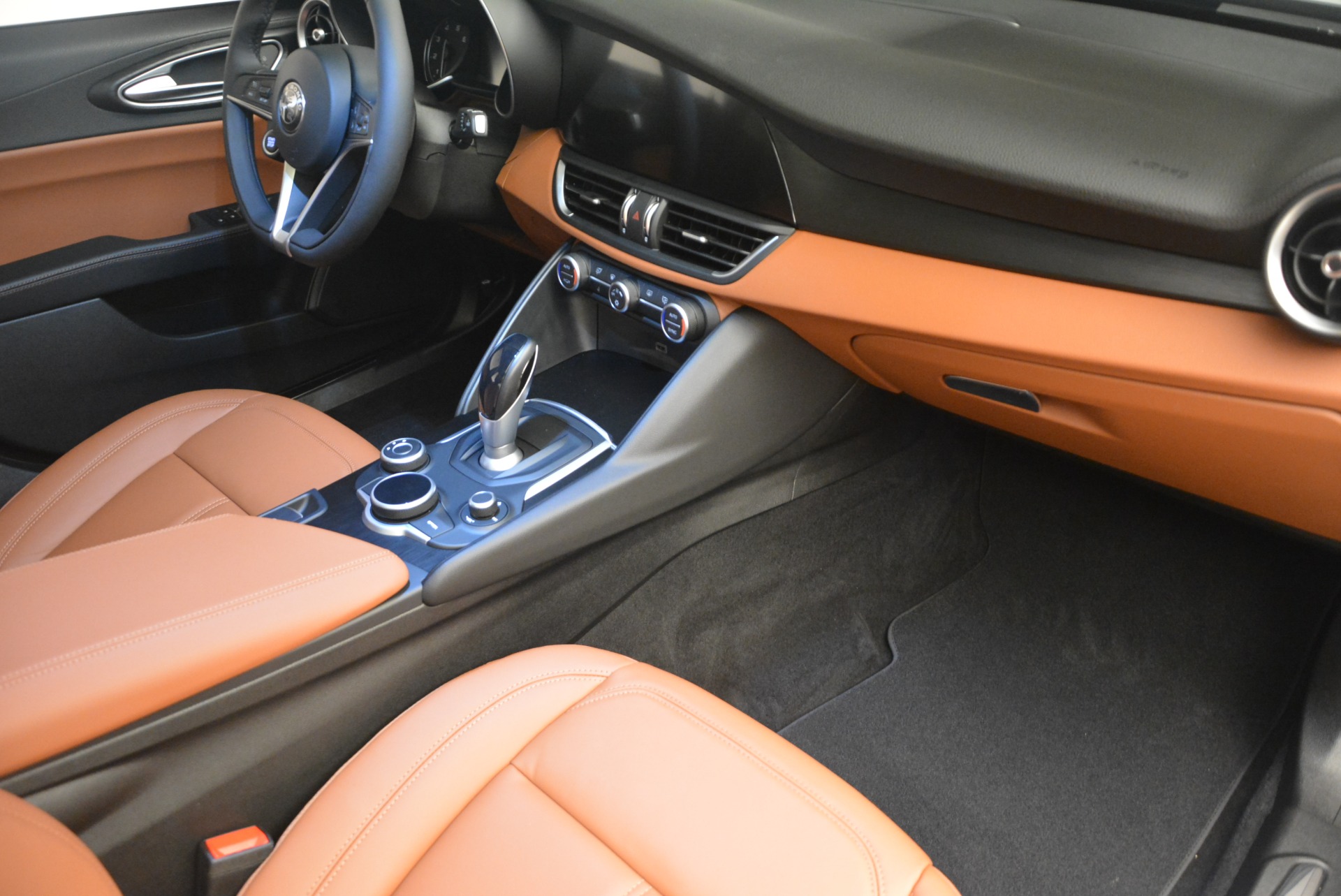 New-2018-Alfa-Romeo-Giulia-Q4