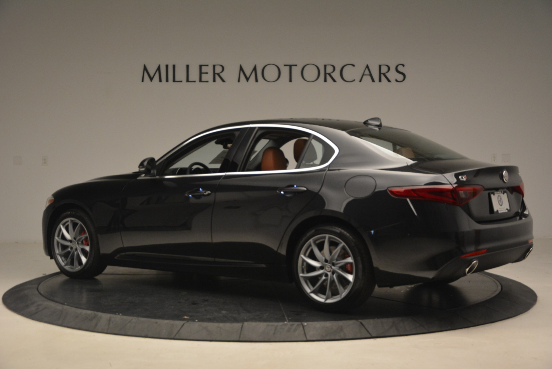 New-2018-Alfa-Romeo-Giulia-Q4