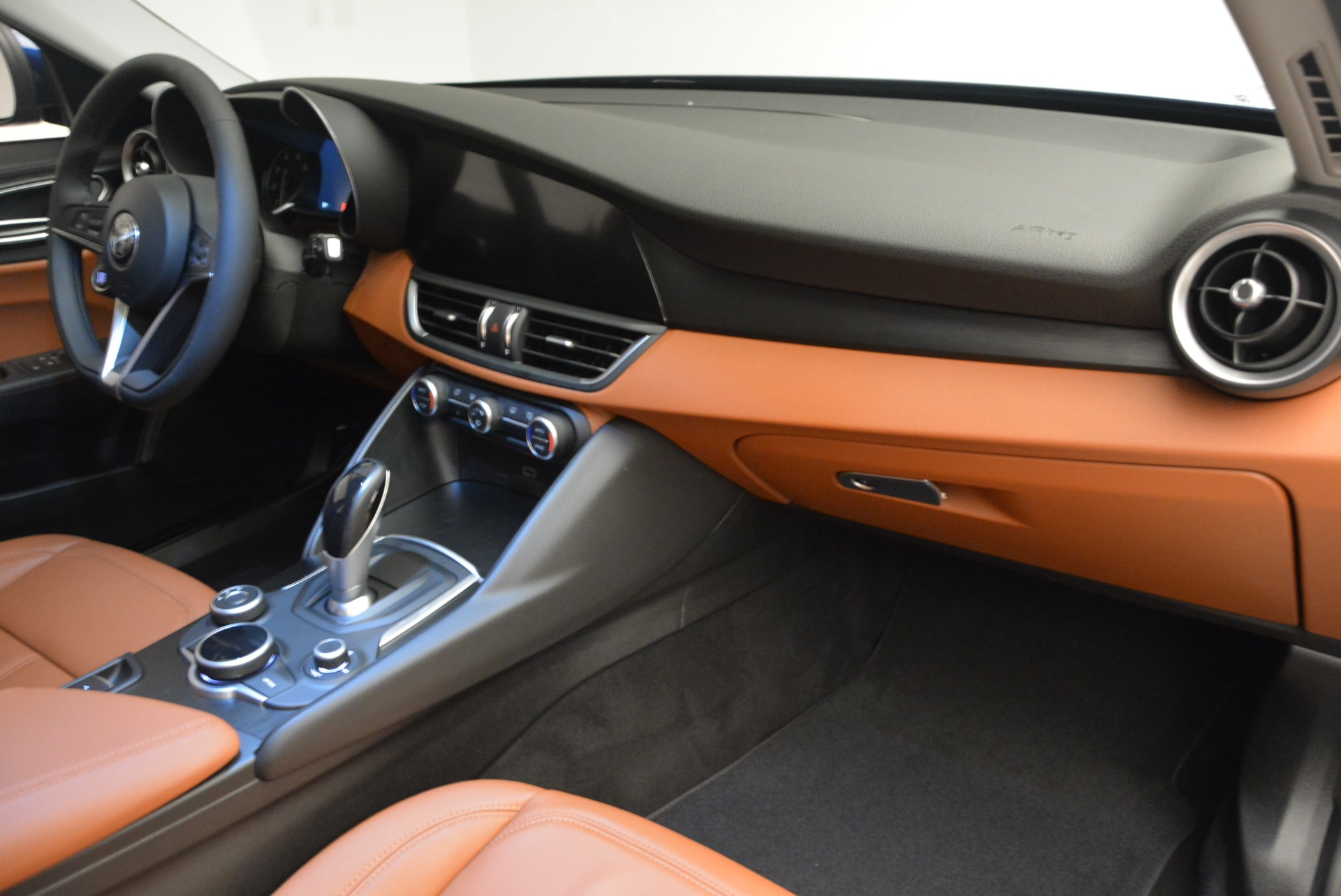 New-2018-Alfa-Romeo-Giulia-Q4