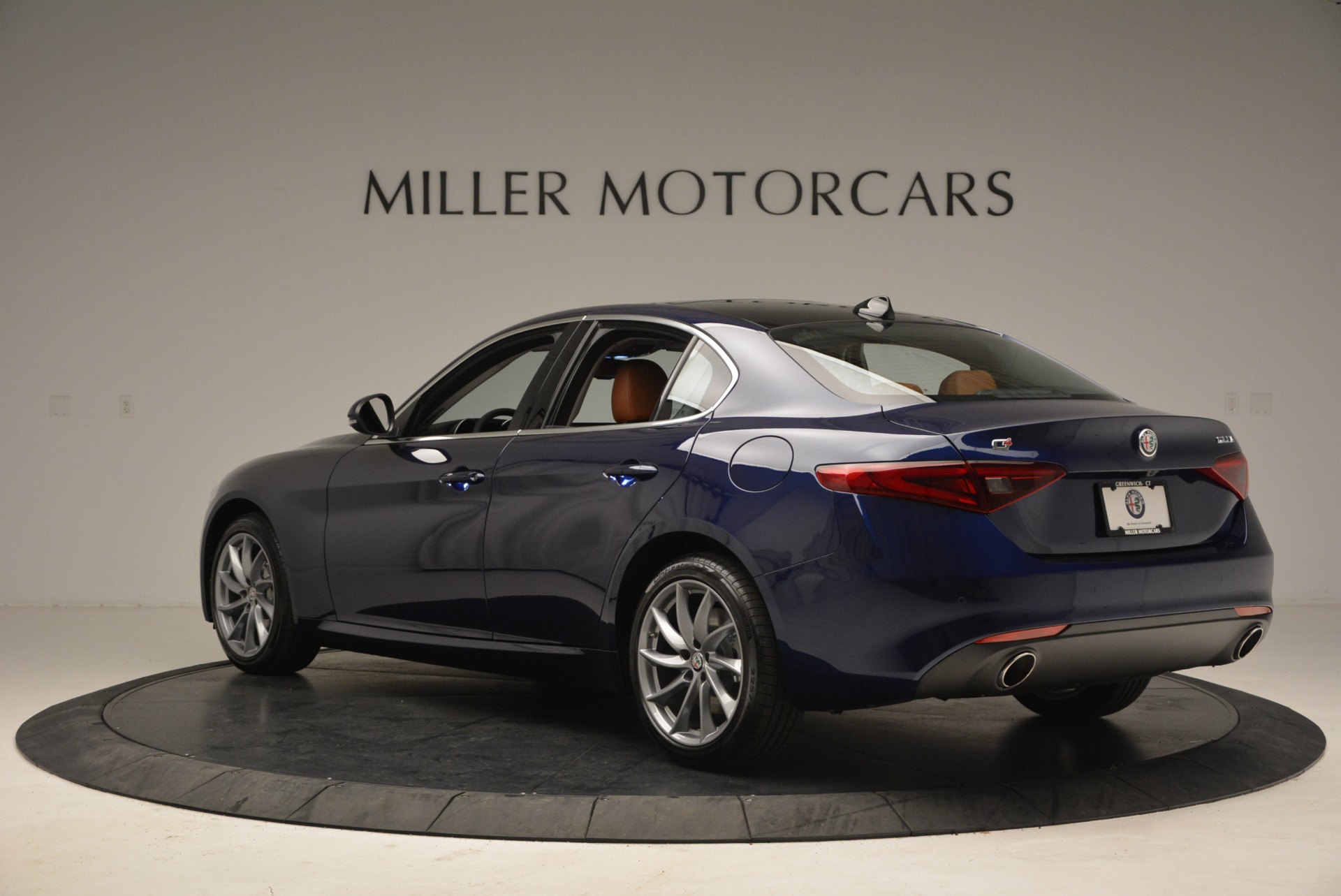 New-2018-Alfa-Romeo-Giulia-Q4