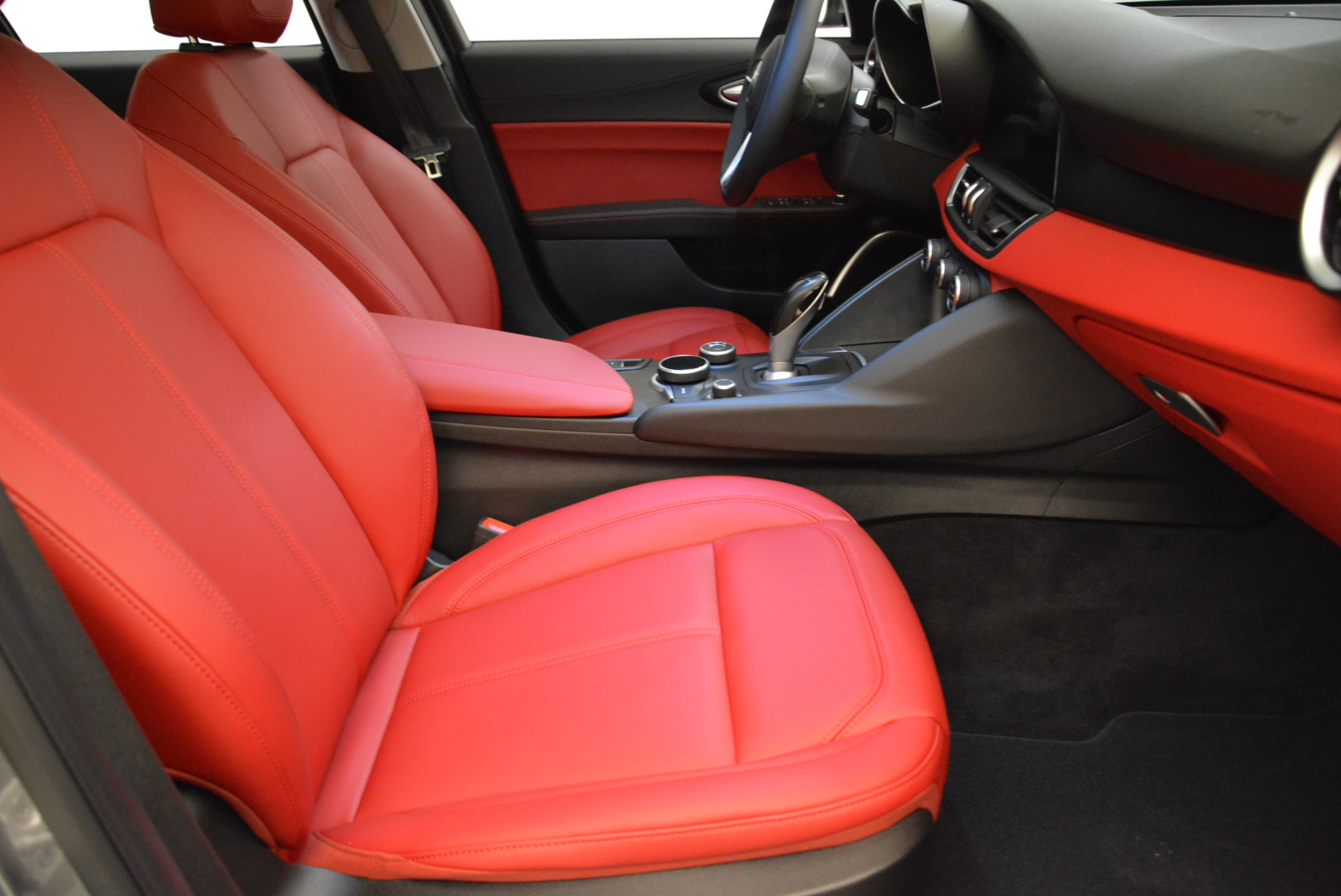 New-2018-Alfa-Romeo-Giulia-Q4