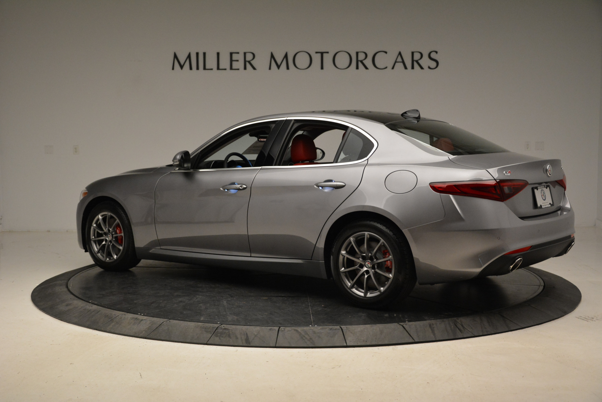 New-2018-Alfa-Romeo-Giulia-Q4