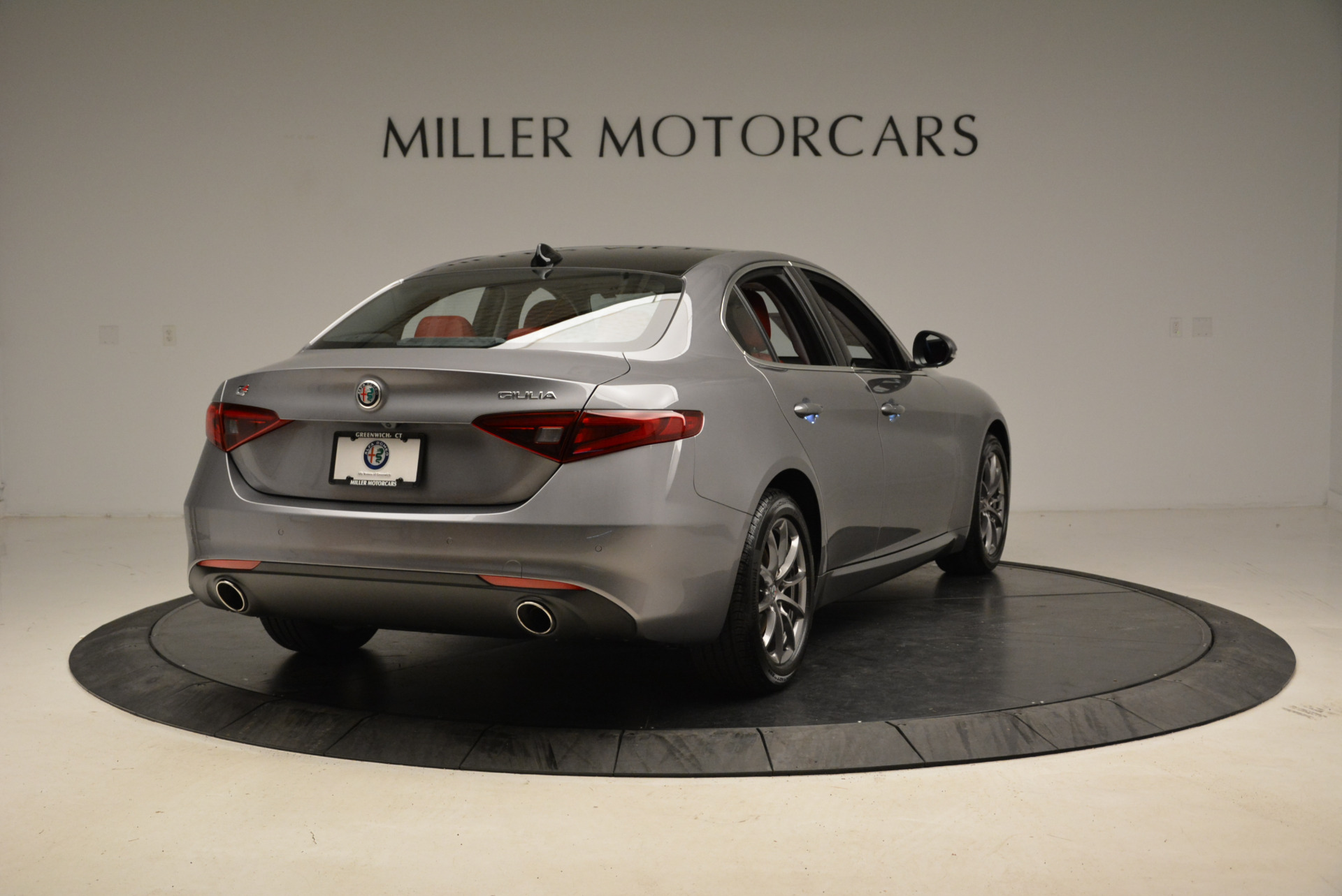 New-2018-Alfa-Romeo-Giulia-Q4