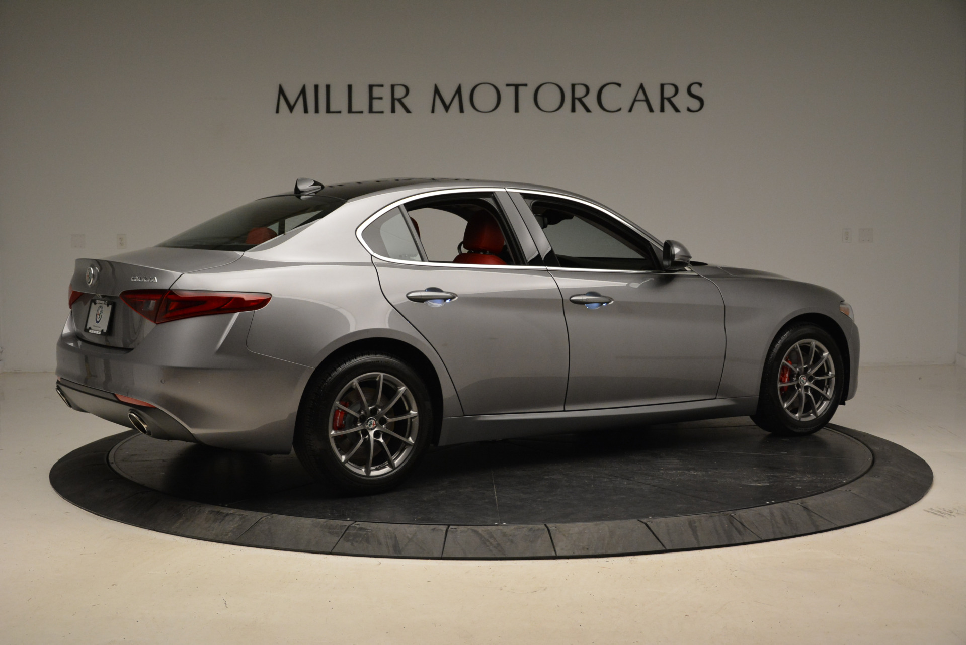 New-2018-Alfa-Romeo-Giulia-Q4