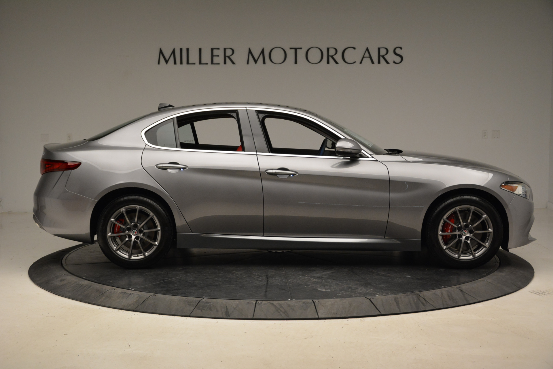 New-2018-Alfa-Romeo-Giulia-Q4