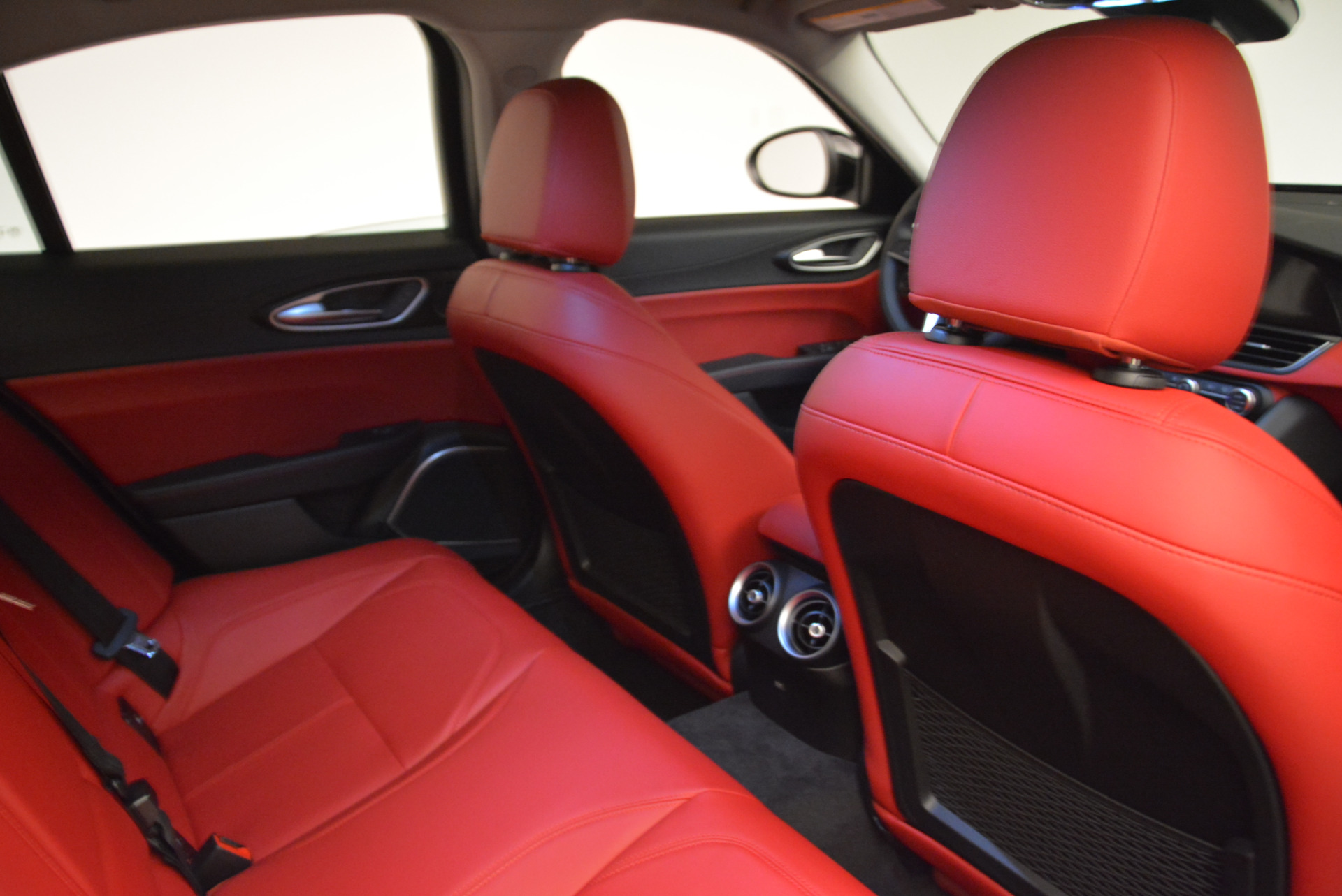 New-2018-Alfa-Romeo-Giulia-Q4