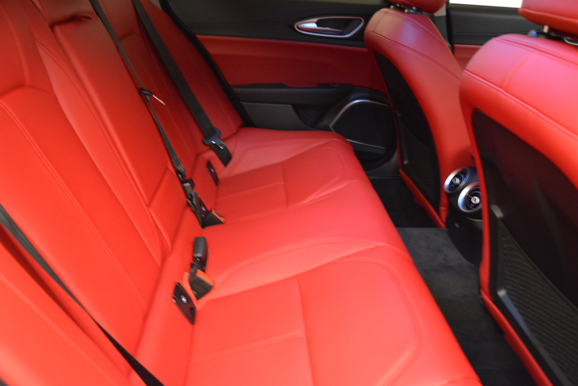 New-2018-Alfa-Romeo-Giulia-Q4