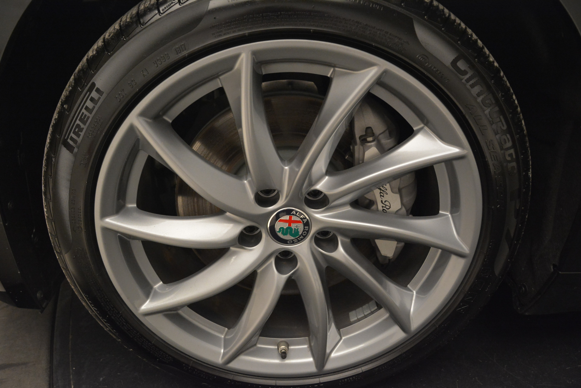 New-2018-Alfa-Romeo-Giulia-Q4