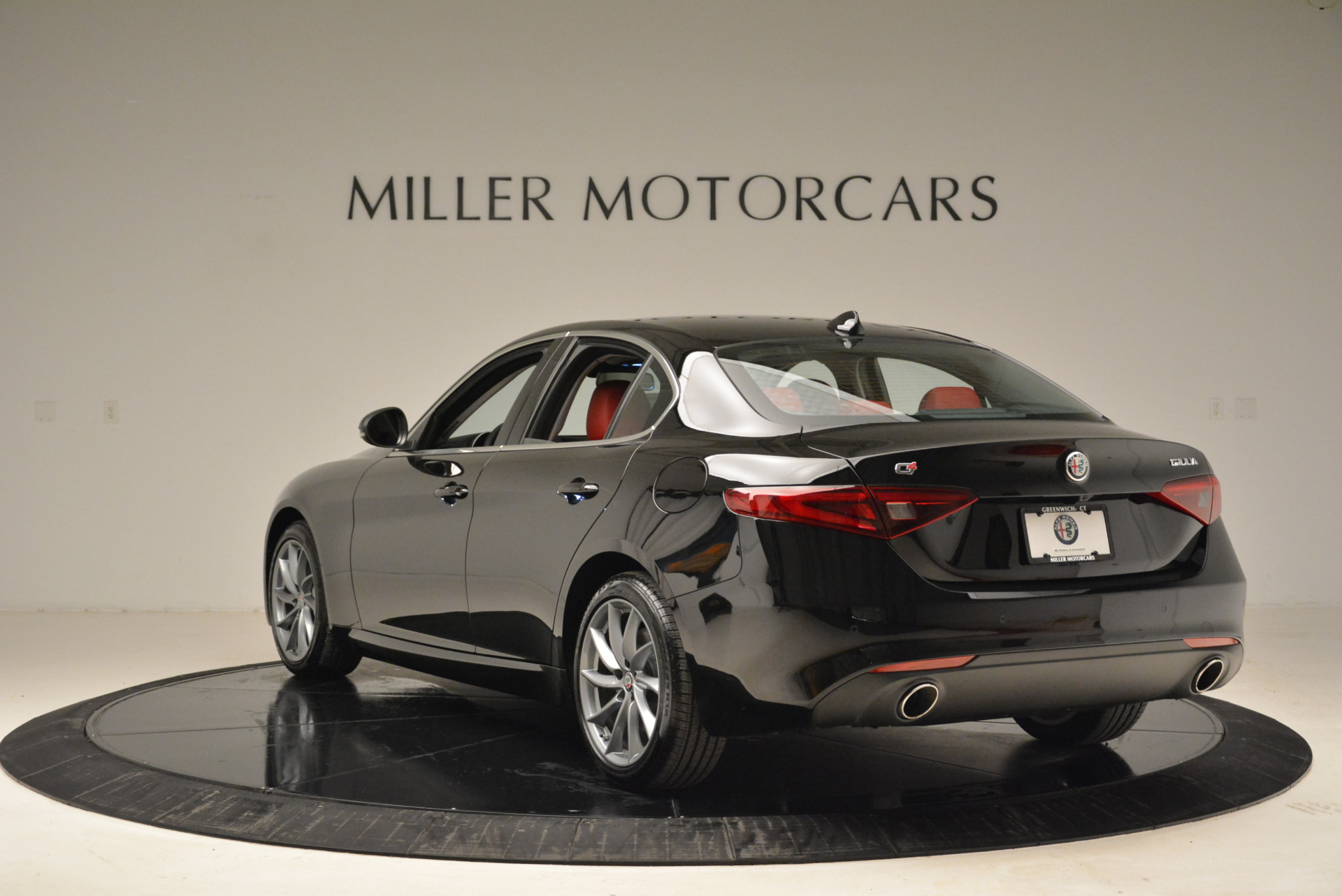 New-2018-Alfa-Romeo-Giulia-Q4