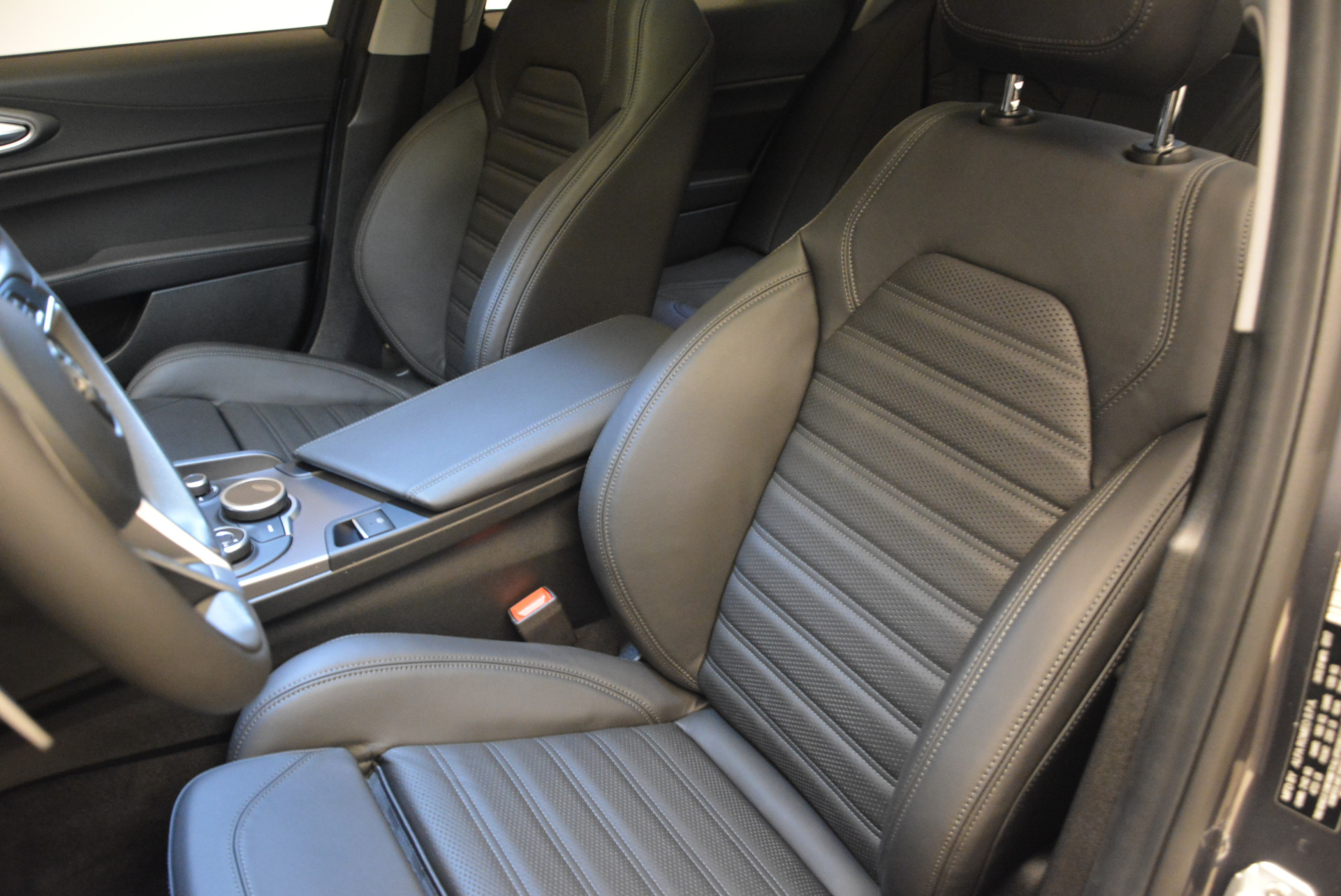 New-2018-Alfa-Romeo-Giulia-Ti-Sport-Q4