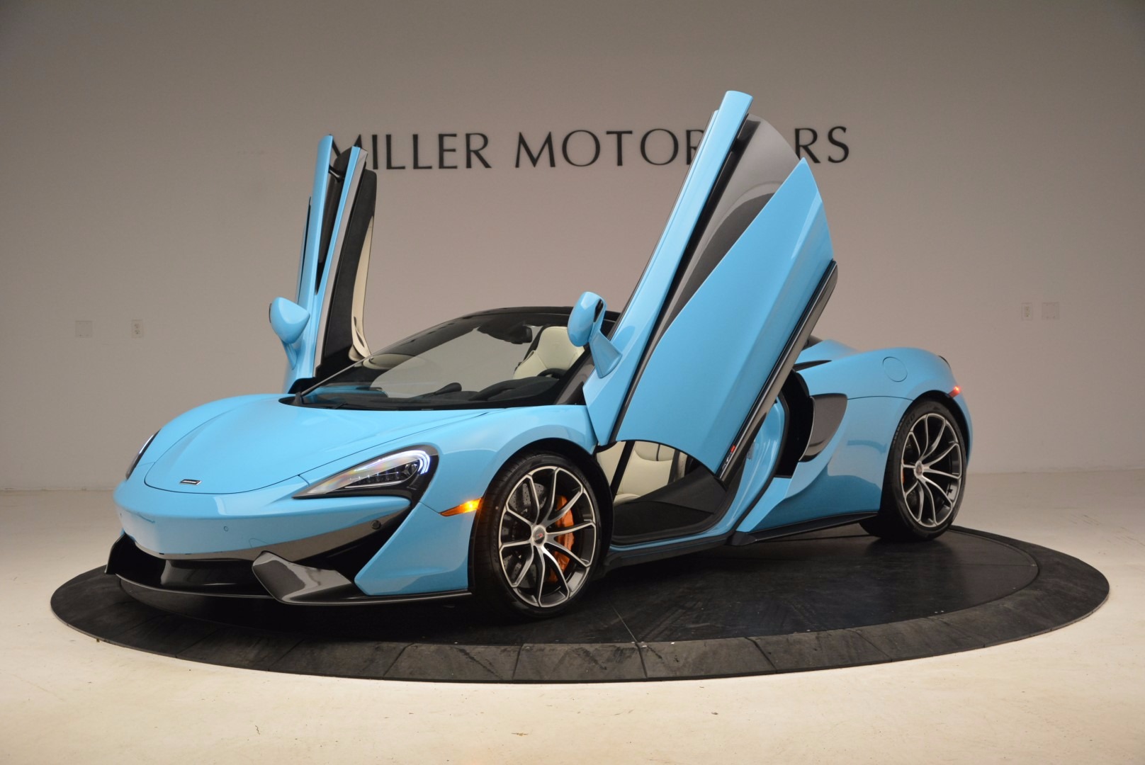 New-2018-McLaren-570S-Spider
