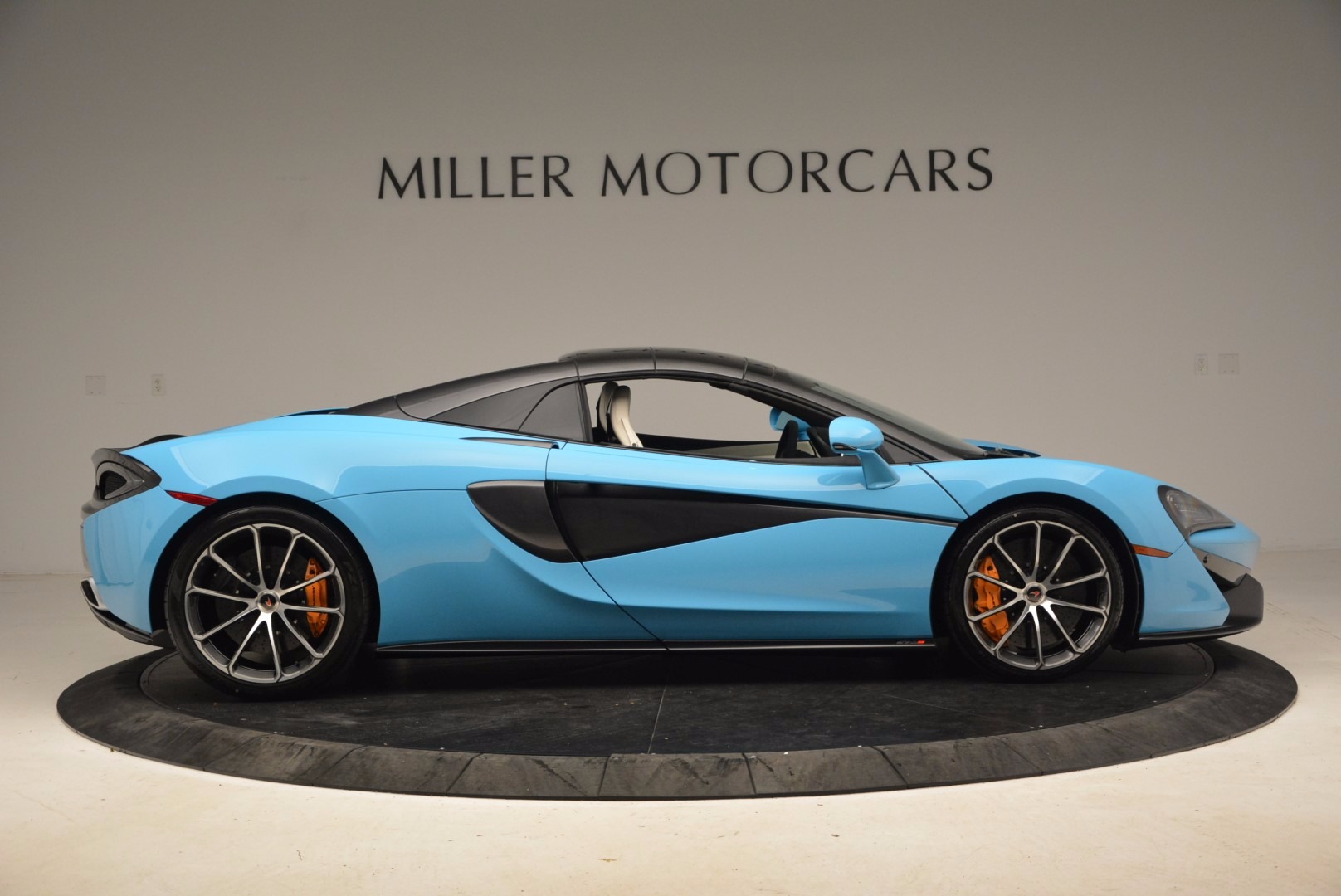 New-2018-McLaren-570S-Spider