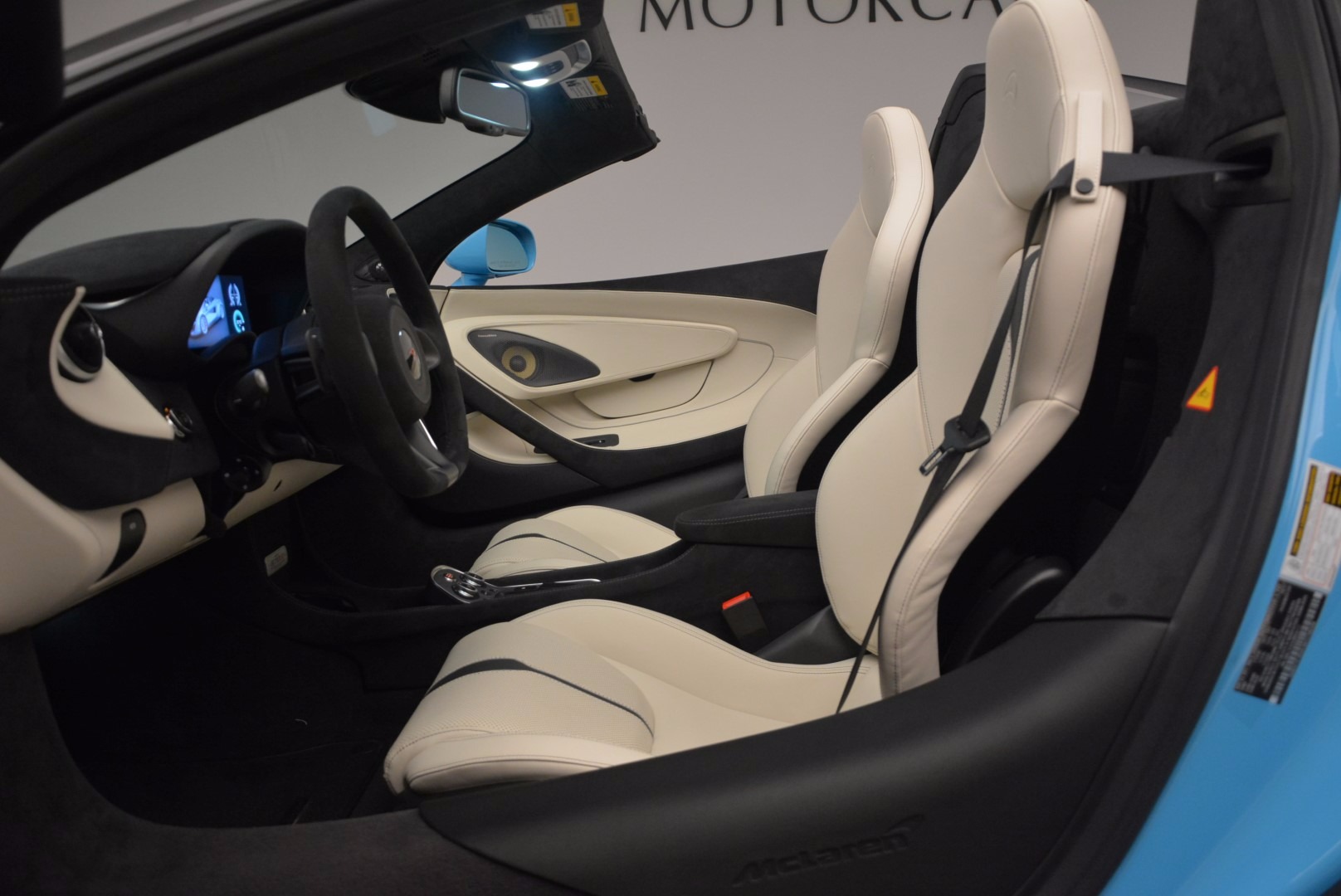 New-2018-McLaren-570S-Spider