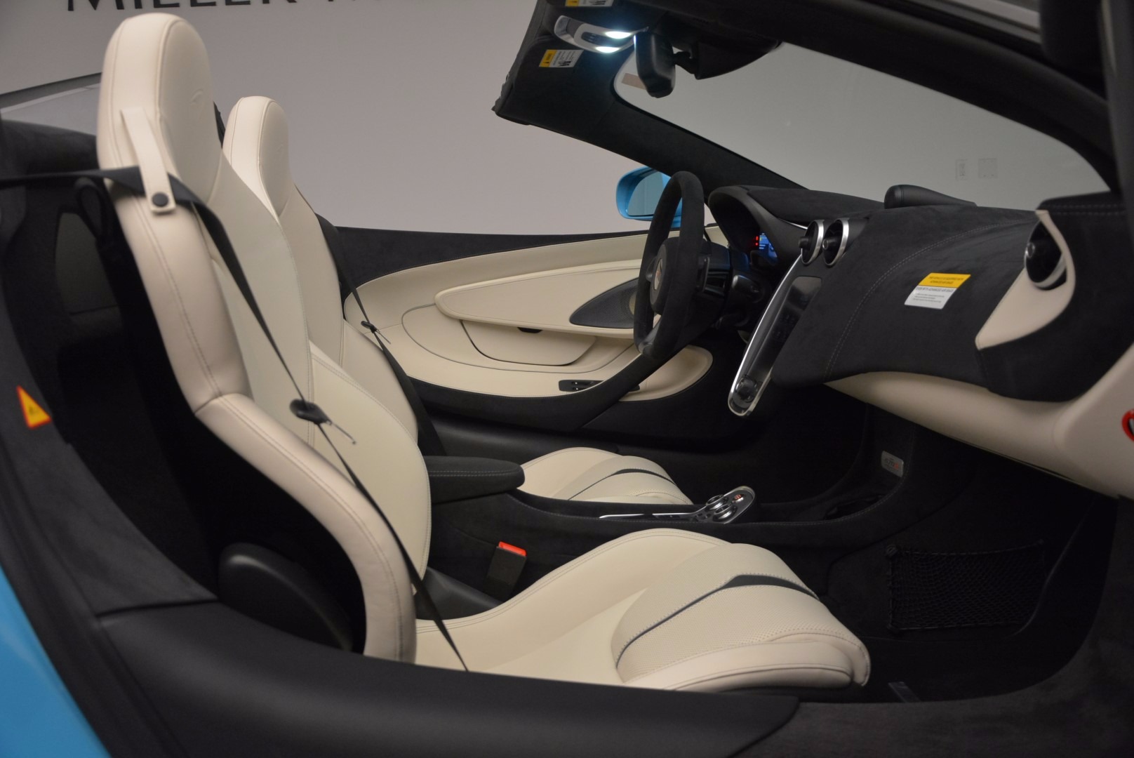 New-2018-McLaren-570S-Spider