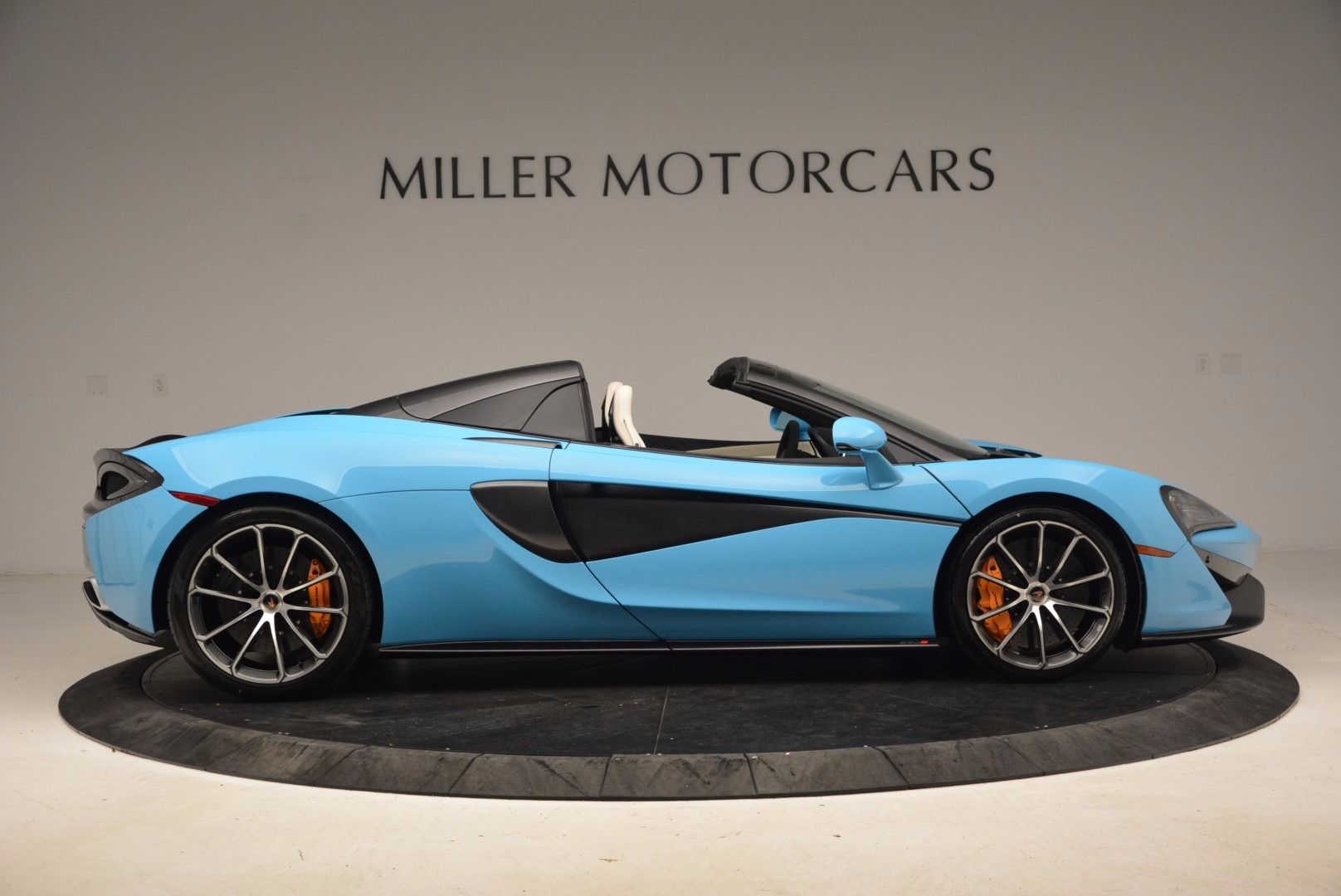 New-2018-McLaren-570S-Spider