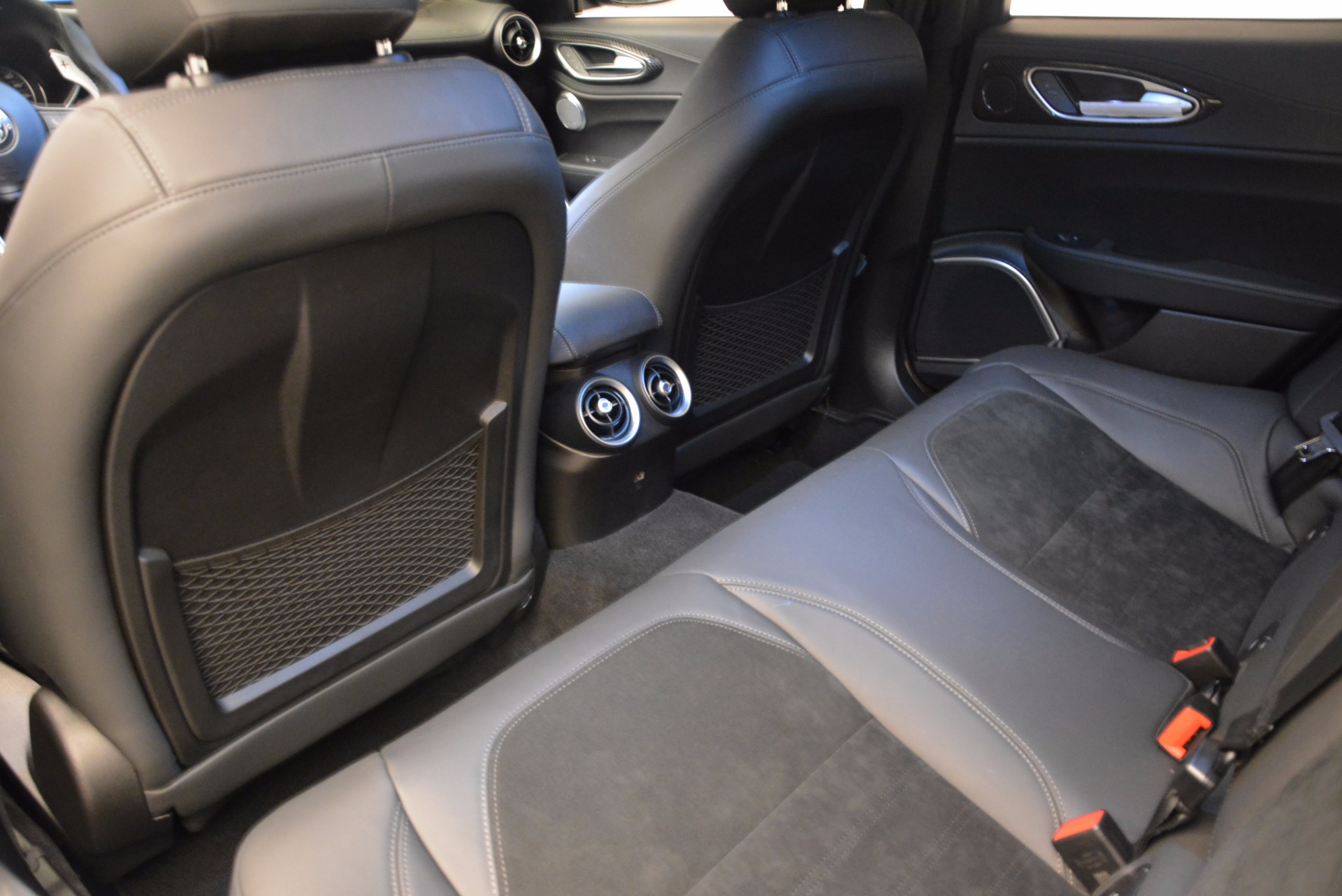 New-2018-Alfa-Romeo-Giulia-Quadrifoglio