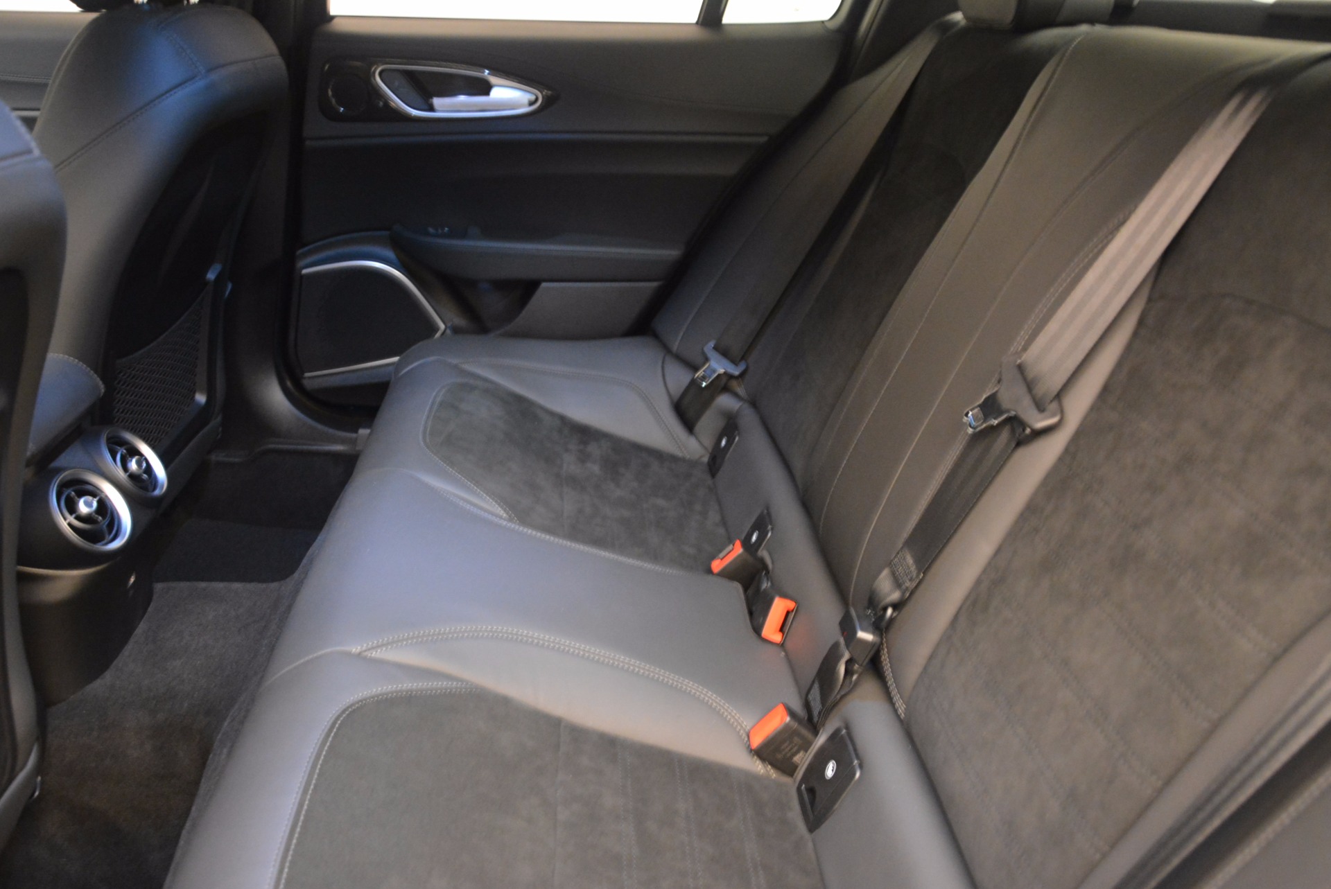 New-2018-Alfa-Romeo-Giulia-Quadrifoglio