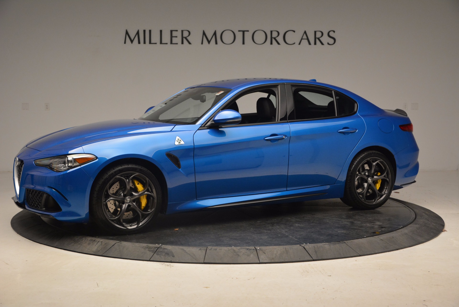 New-2018-Alfa-Romeo-Giulia-Quadrifoglio