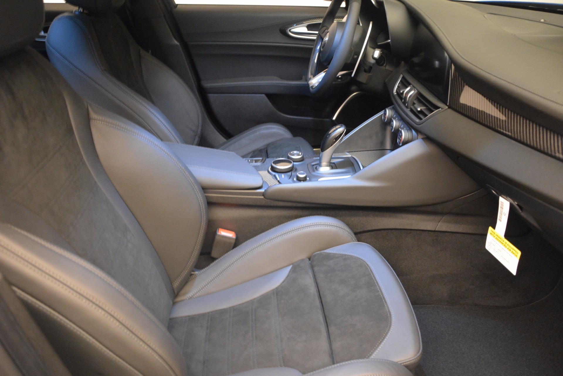 New-2018-Alfa-Romeo-Giulia-Quadrifoglio