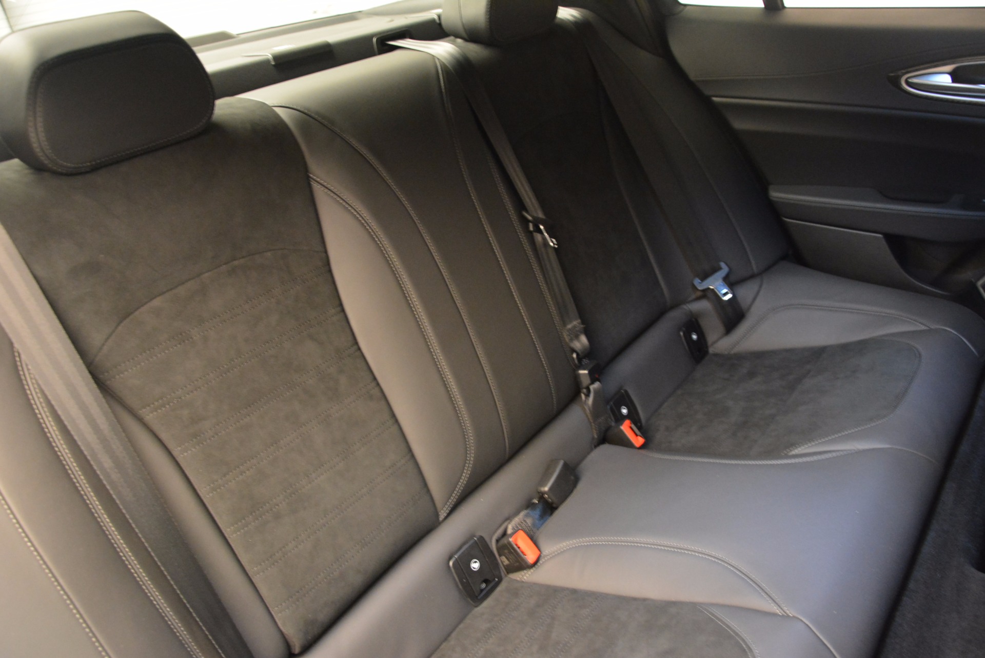 New-2018-Alfa-Romeo-Giulia-Quadrifoglio