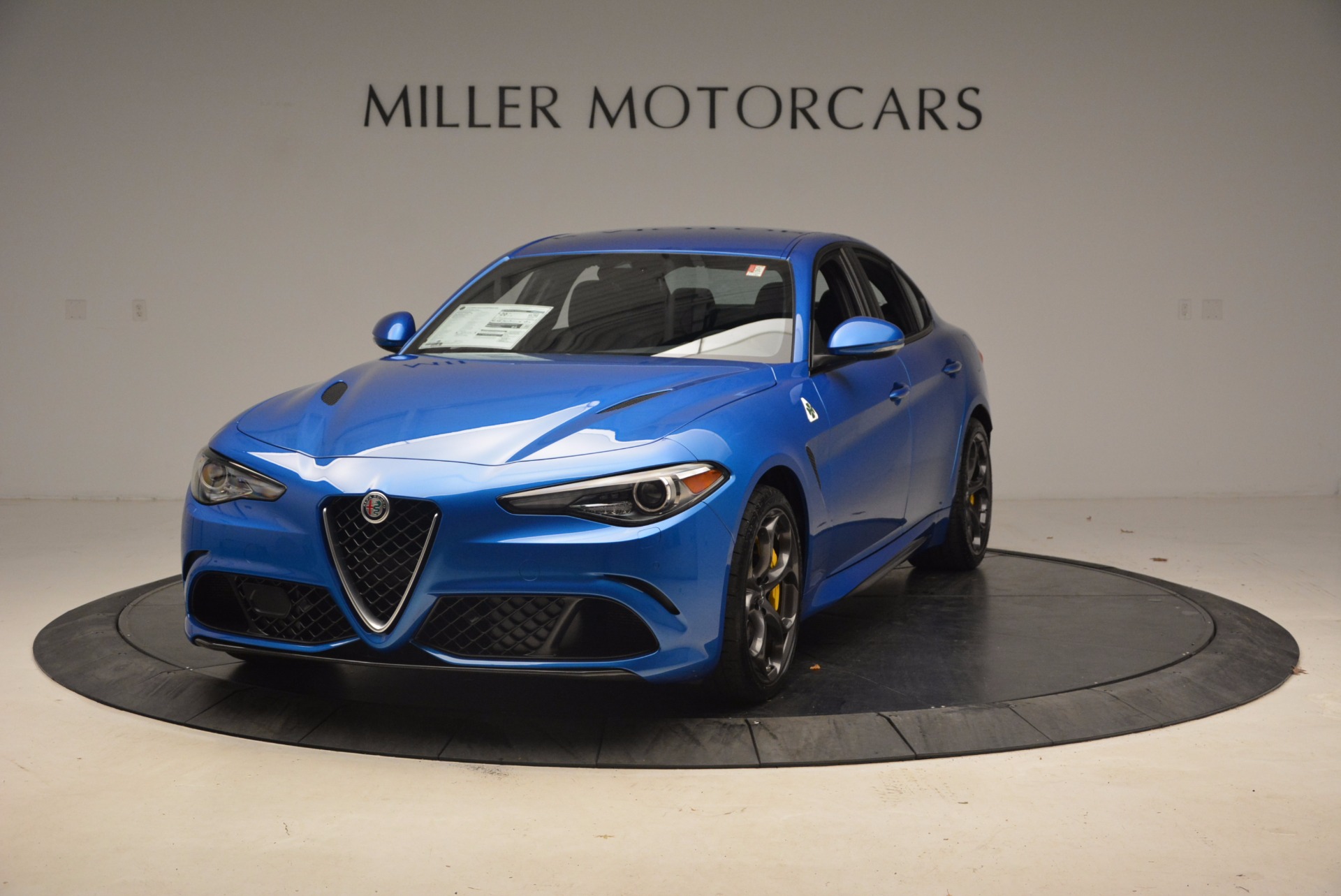 New-2018-Alfa-Romeo-Giulia-Quadrifoglio