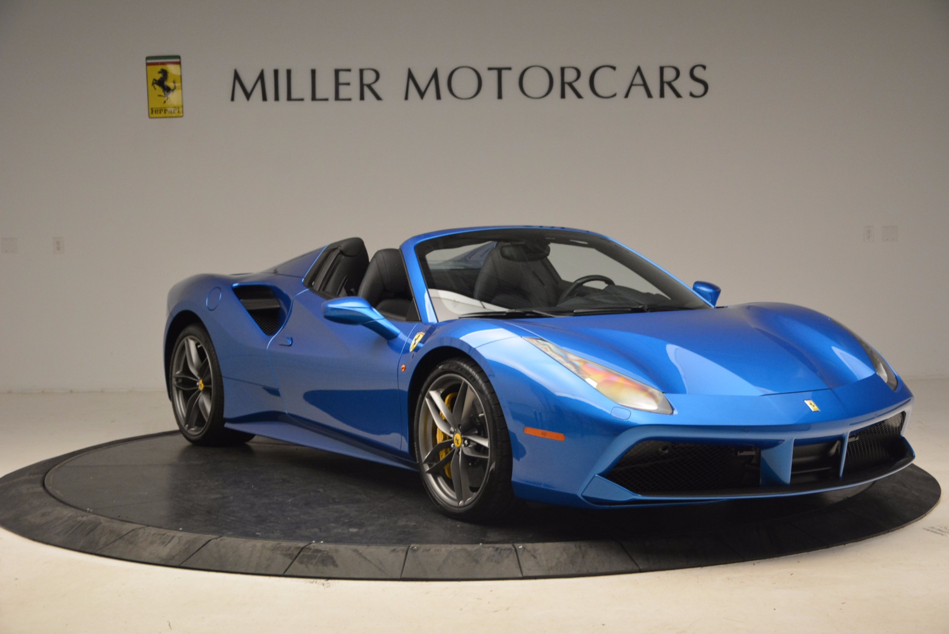 Used-2017-Ferrari-488-Spider