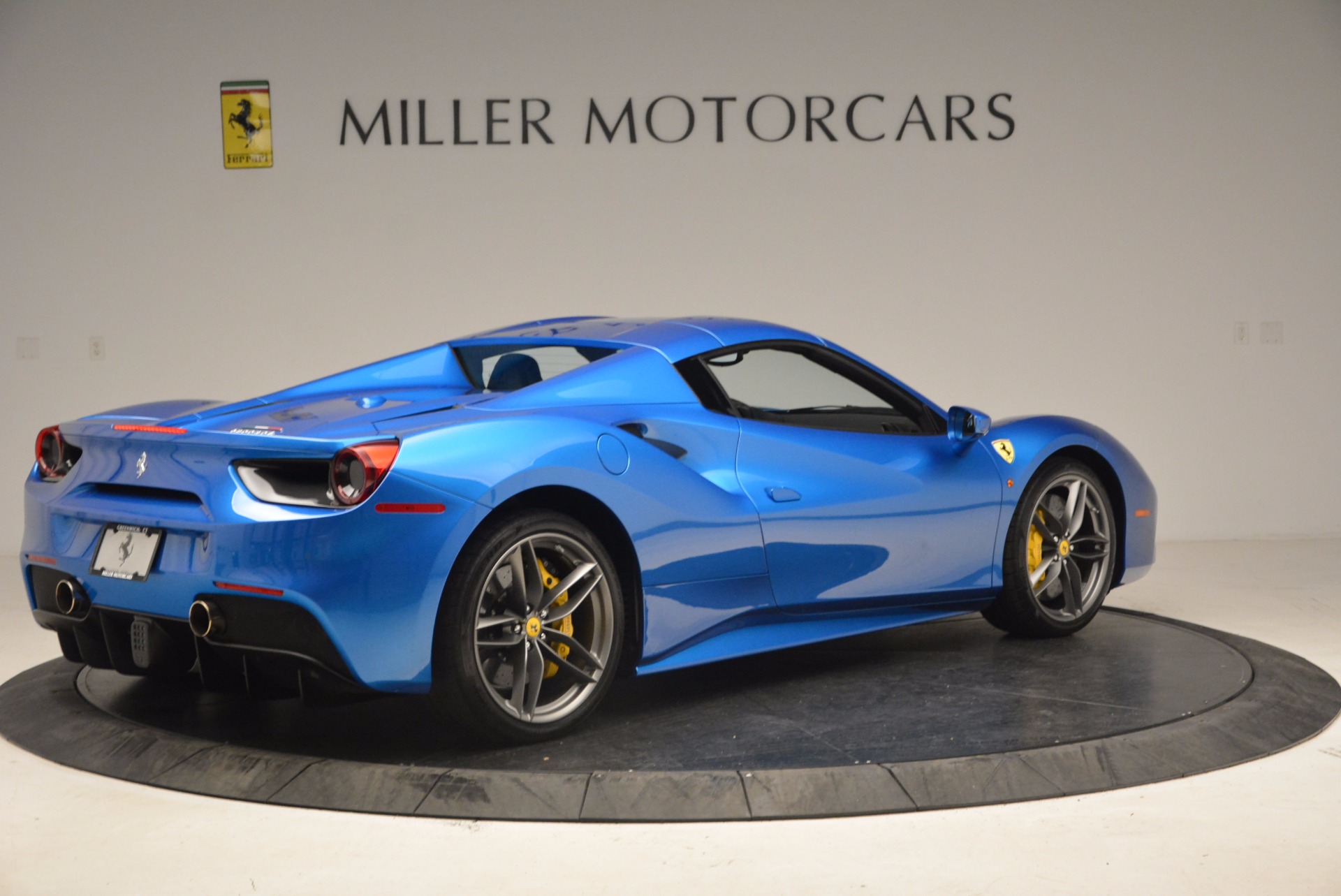 Used-2017-Ferrari-488-Spider