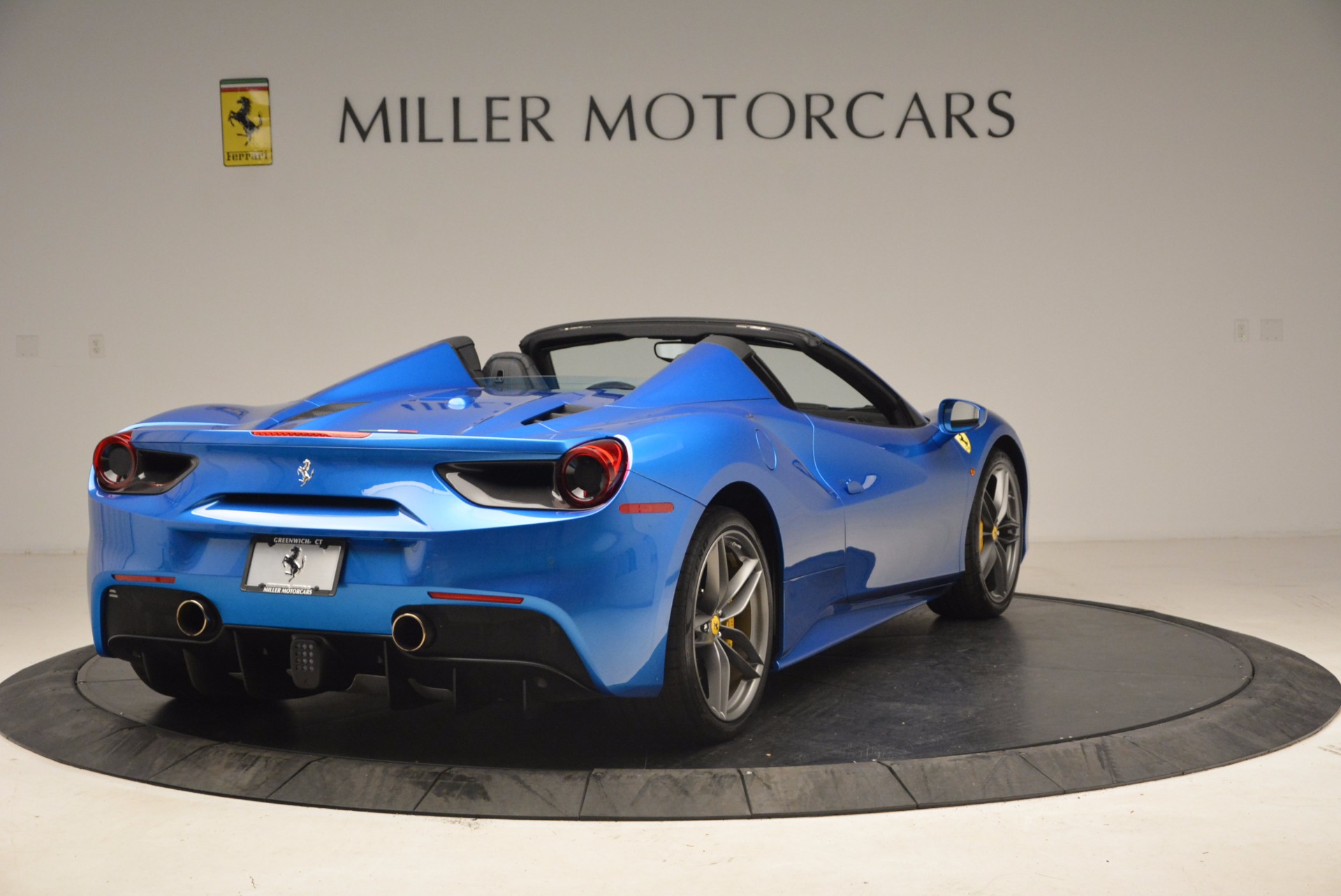 Used-2017-Ferrari-488-Spider